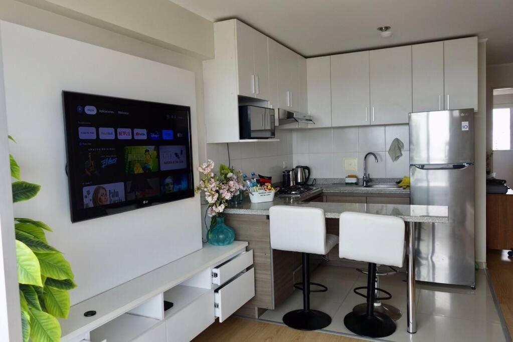 Moderno departamento, excelente vista, muy centrico view 5