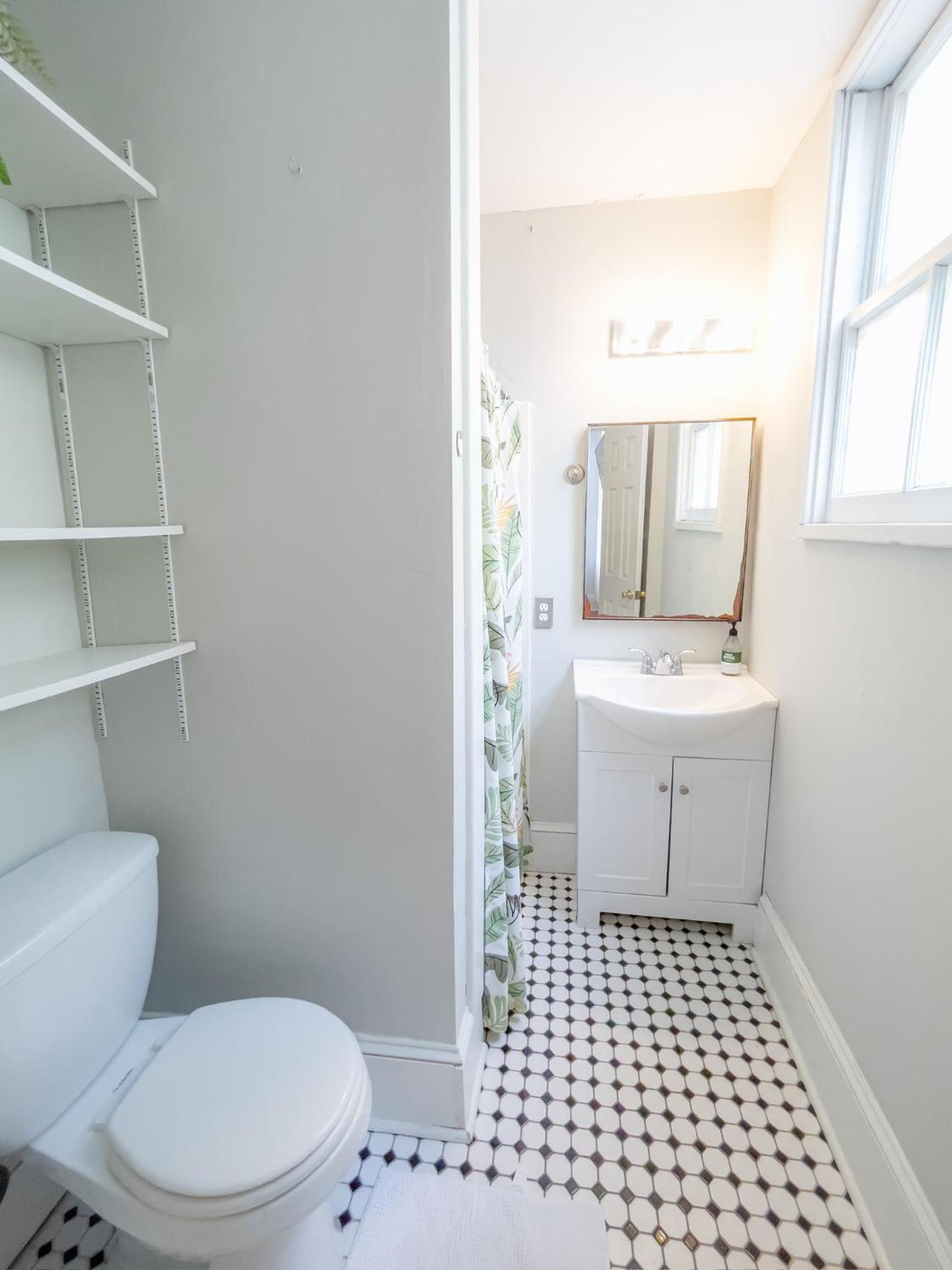 Charming Apartment in the Heart of Savannah 2 view 5