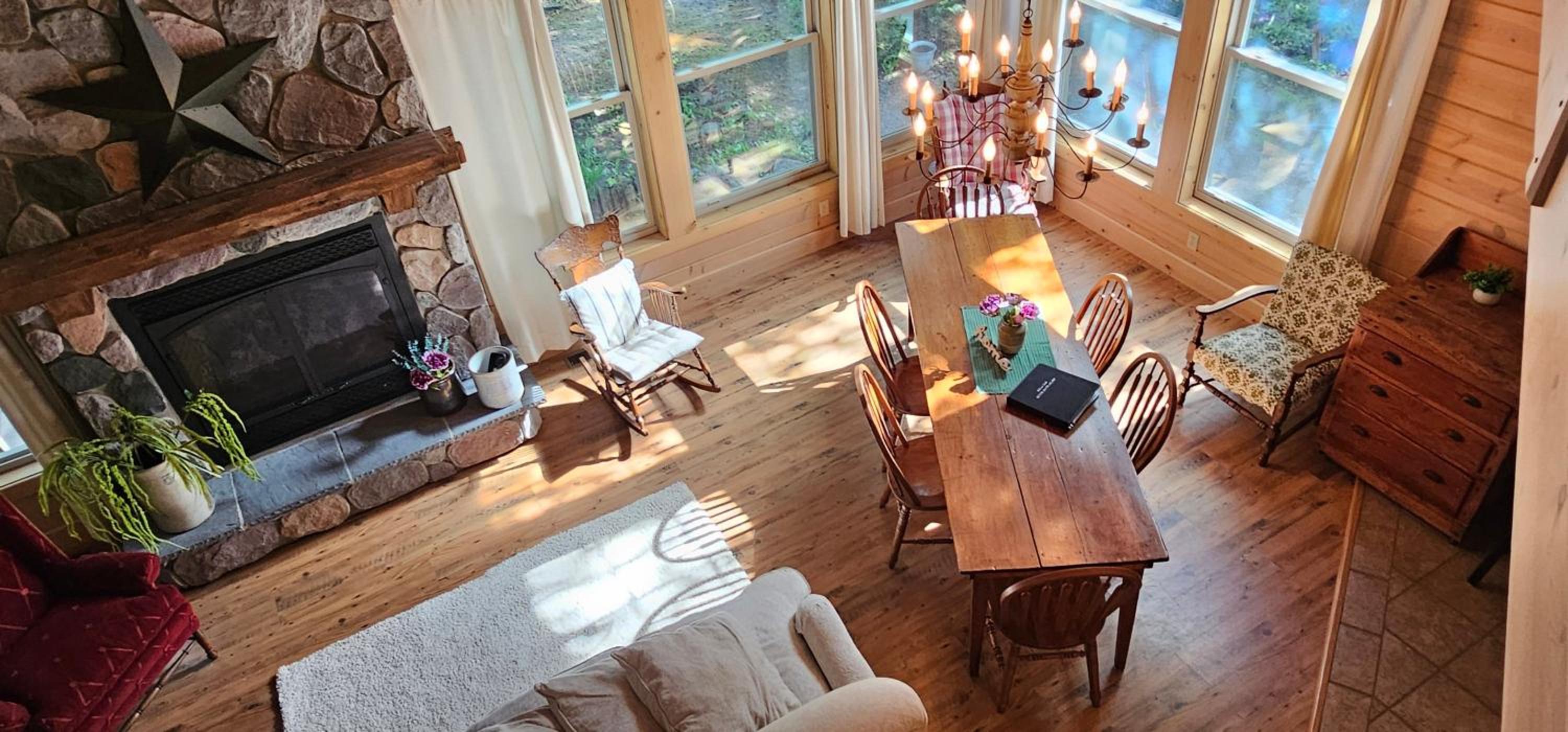 River Bend Escape by Leavetown Vacations view 4