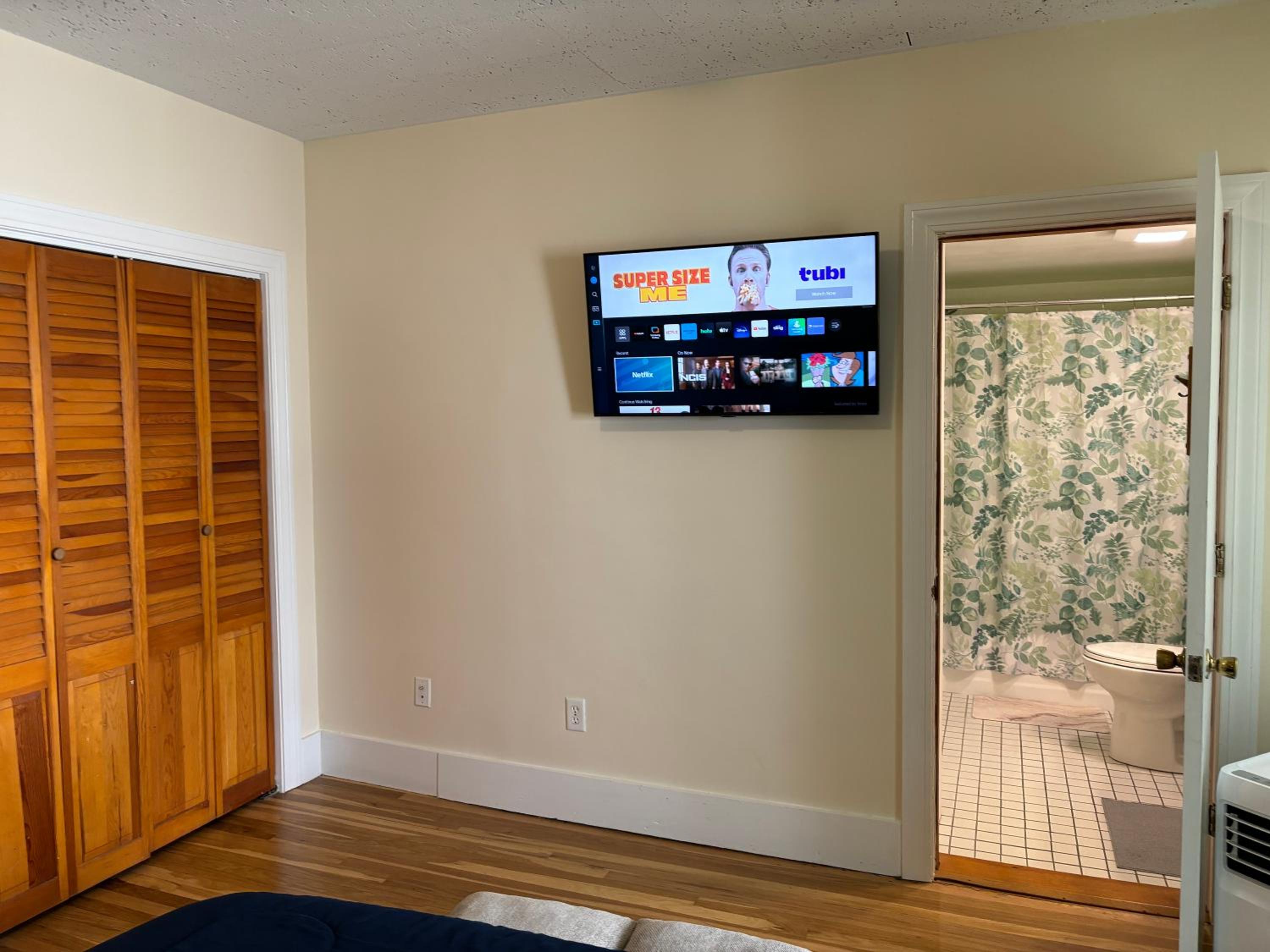 Traveler’s Den in Medford, photo 14