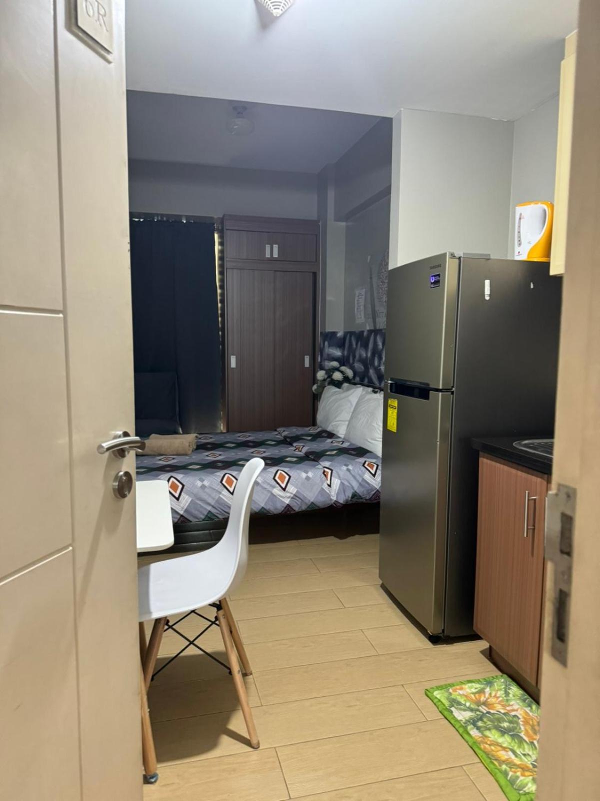 Manila Vacations - Henry's Newport Deluxe Condotel - Property Image 10