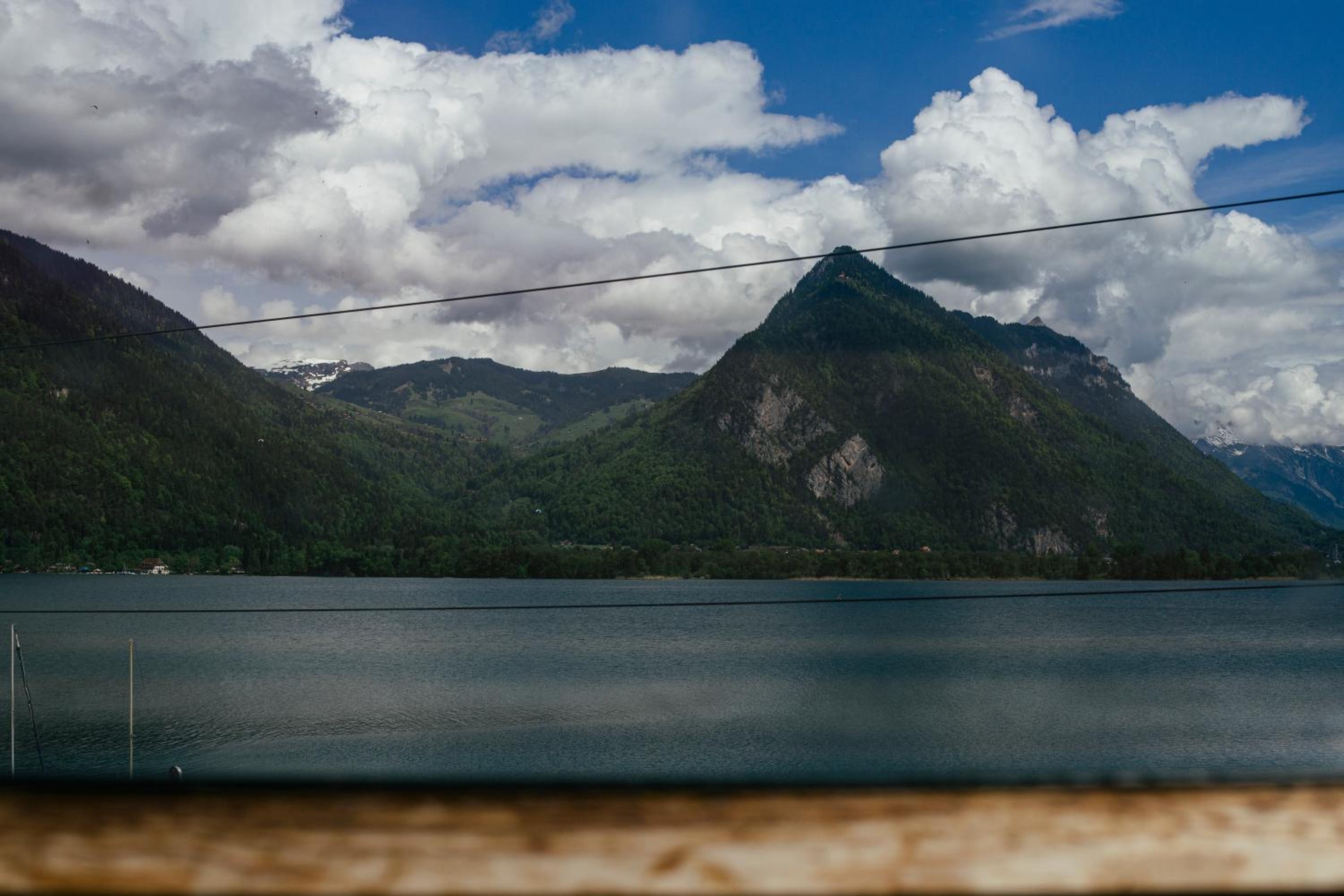 Au Bord Du Lac