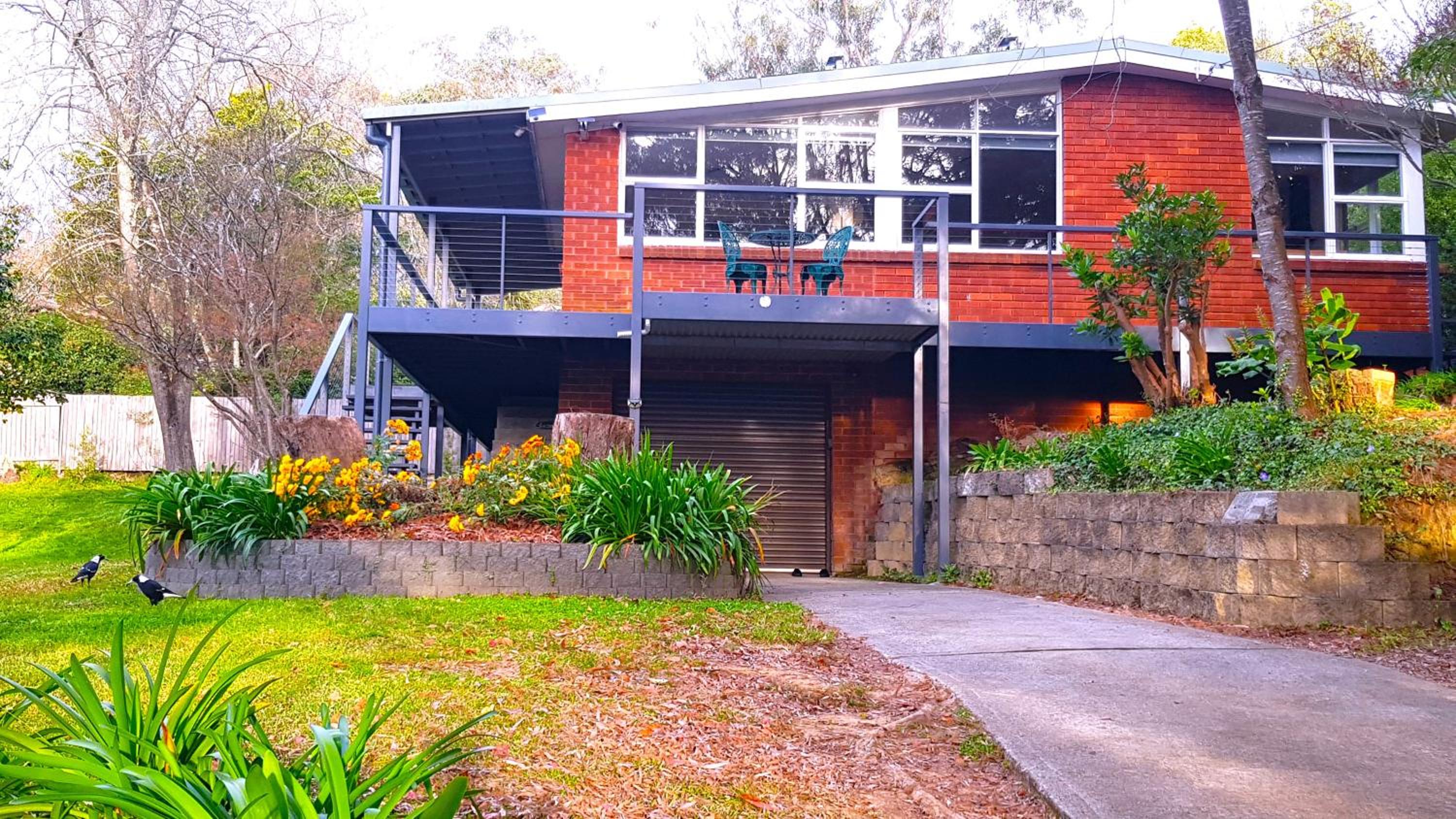 GreenLeafRetreat in Katoomba-Leura-Wentworth Falls-Blue Mountains-Pets Welcome-Free Parking & WIFI