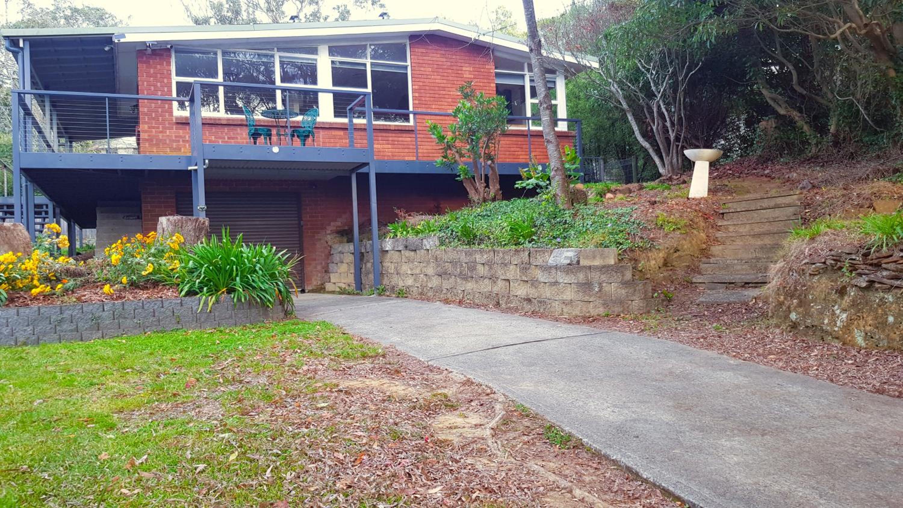 GreenLeafRetreat in Katoomba-Leura-Wentworth Falls-Blue Mountains-Pets Welcome-Free Parking & WIFI