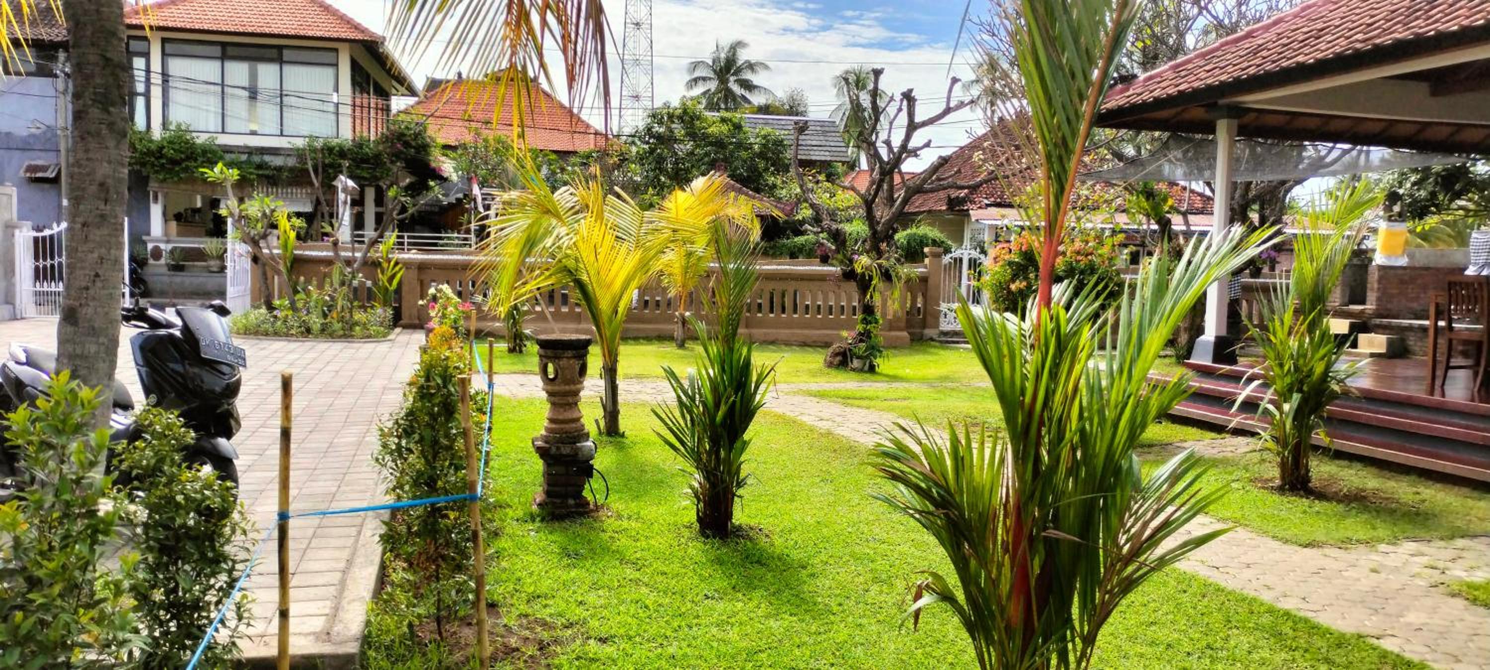 Bayumantra Bungalows