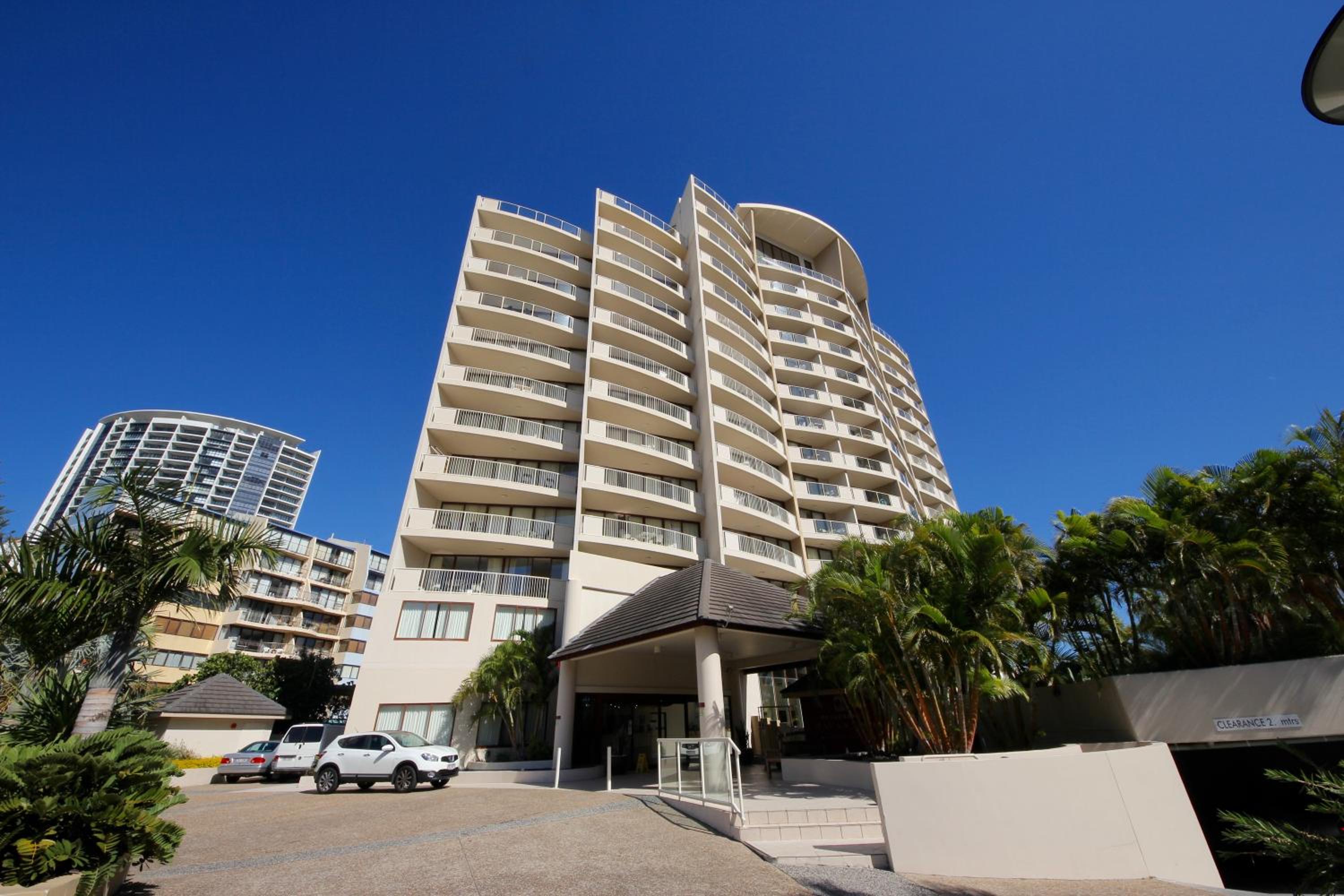 Broadbeach Central Apt 600
