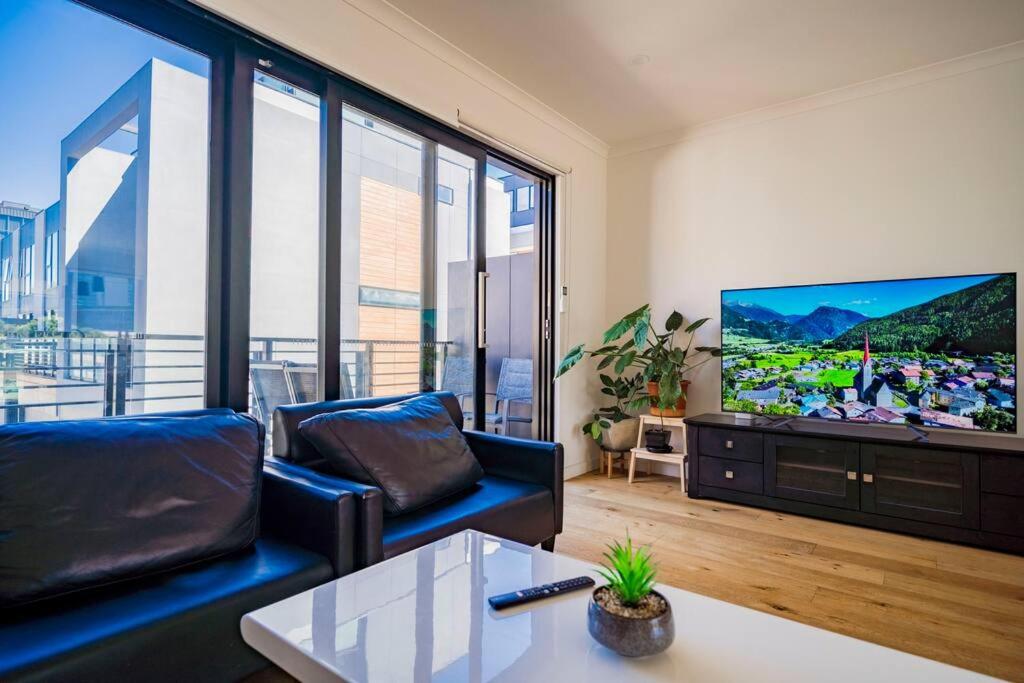 City view 1B1B- close to CBD-parking