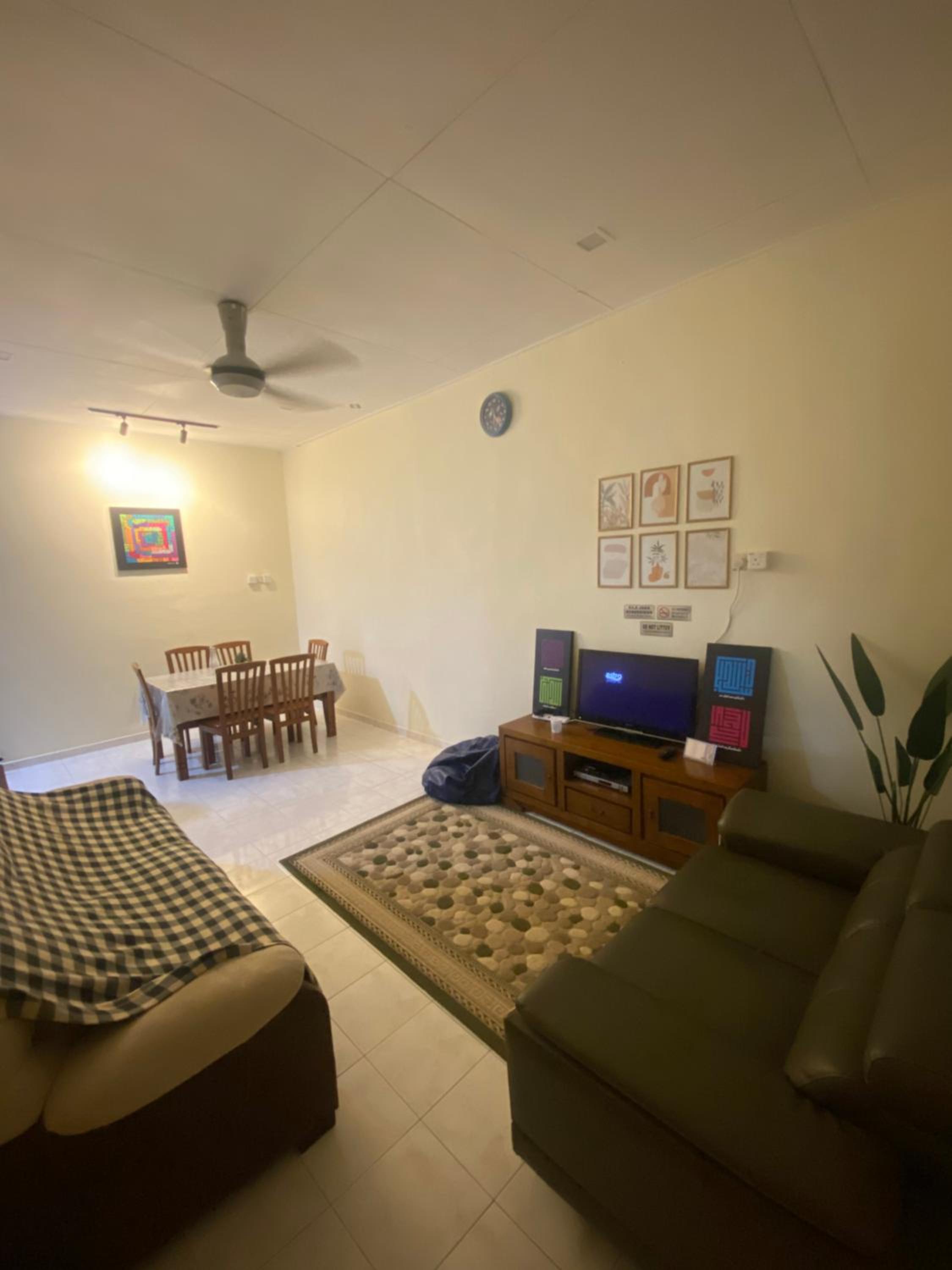 JeeheenMuslimHomestay Melaka with WIFI 5G photo 1