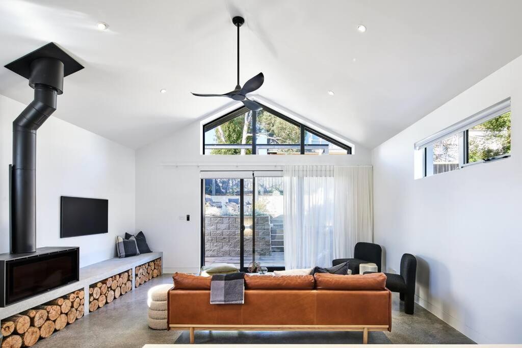 Architectural Brilliance - Sandy Bay