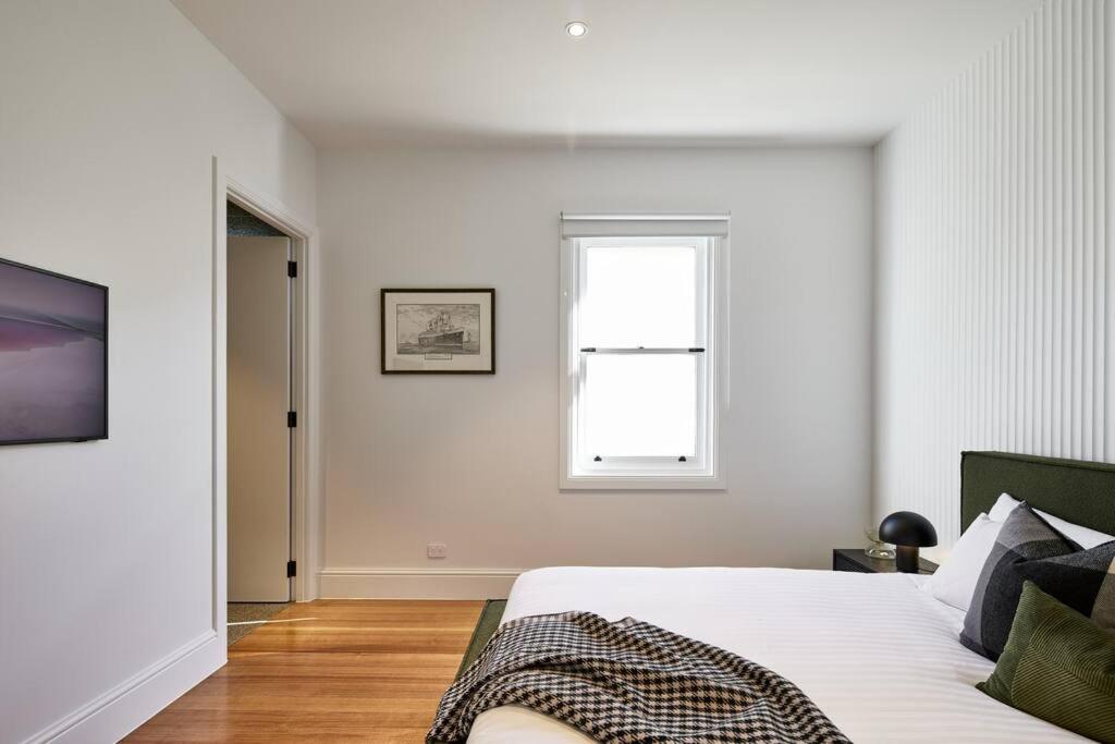 Architectural Brilliance - Sandy Bay