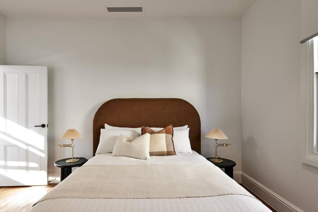 Architectural Brilliance - Sandy Bay