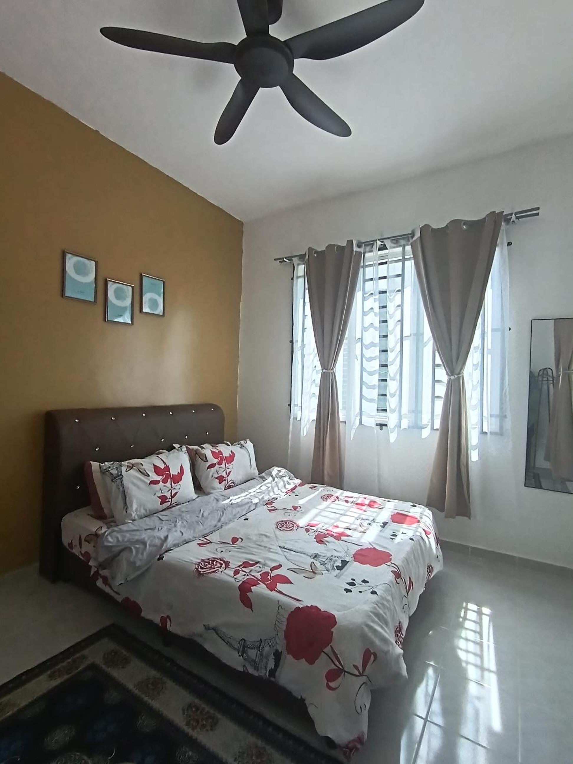 Khayla Homestay