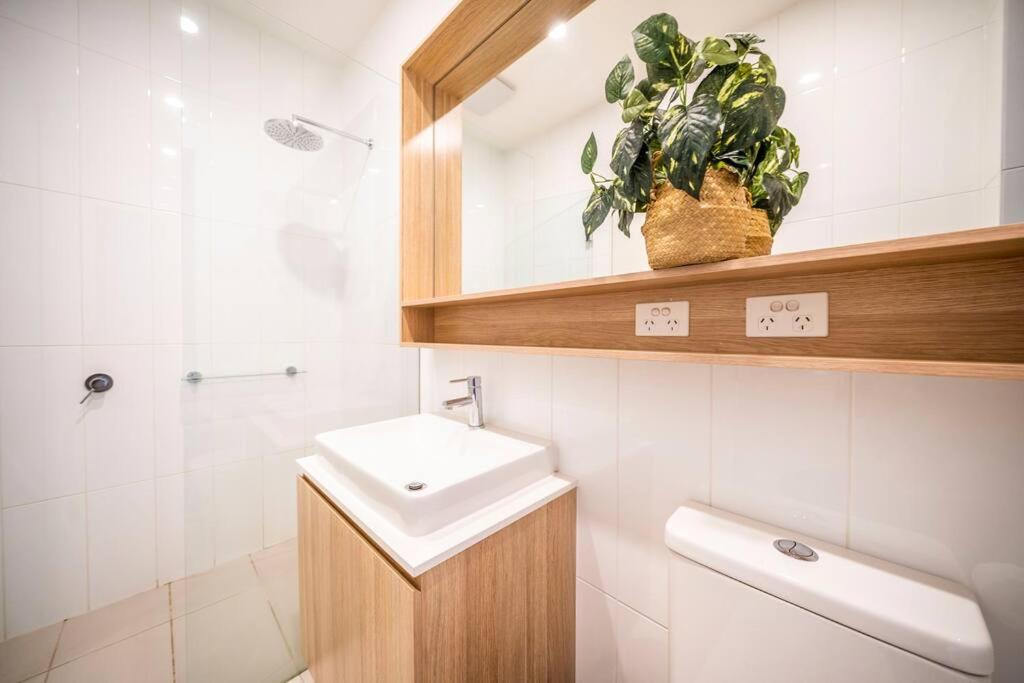 City view 2Br2B- close to CBD-parking