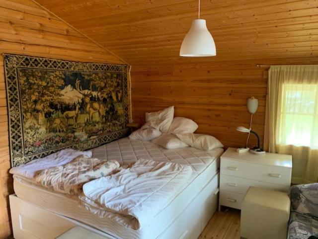 Luxury Holiday Home with Private Lake