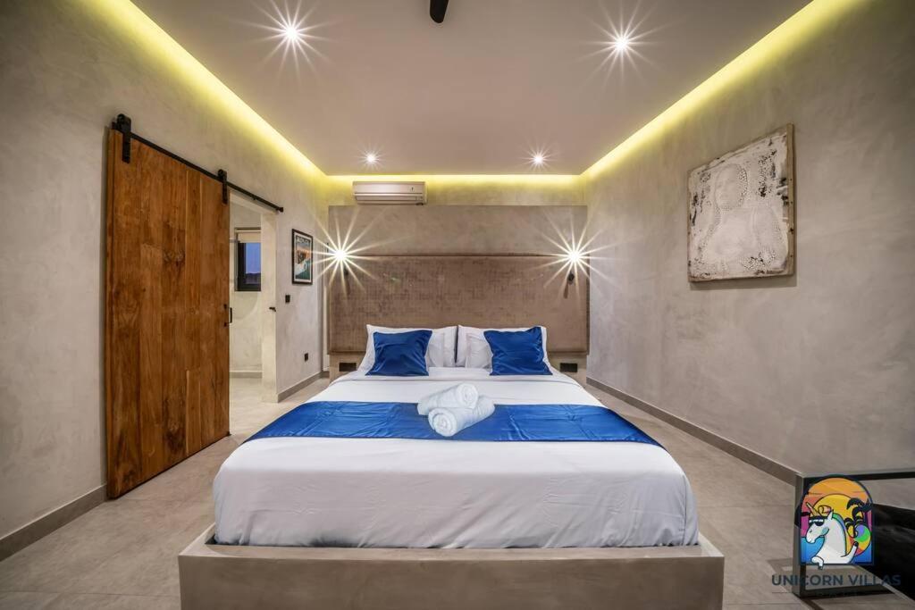 SOHO Blue by Unicorn Villas Bali