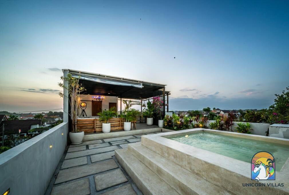 SOHO Blue by Unicorn Villas Bali