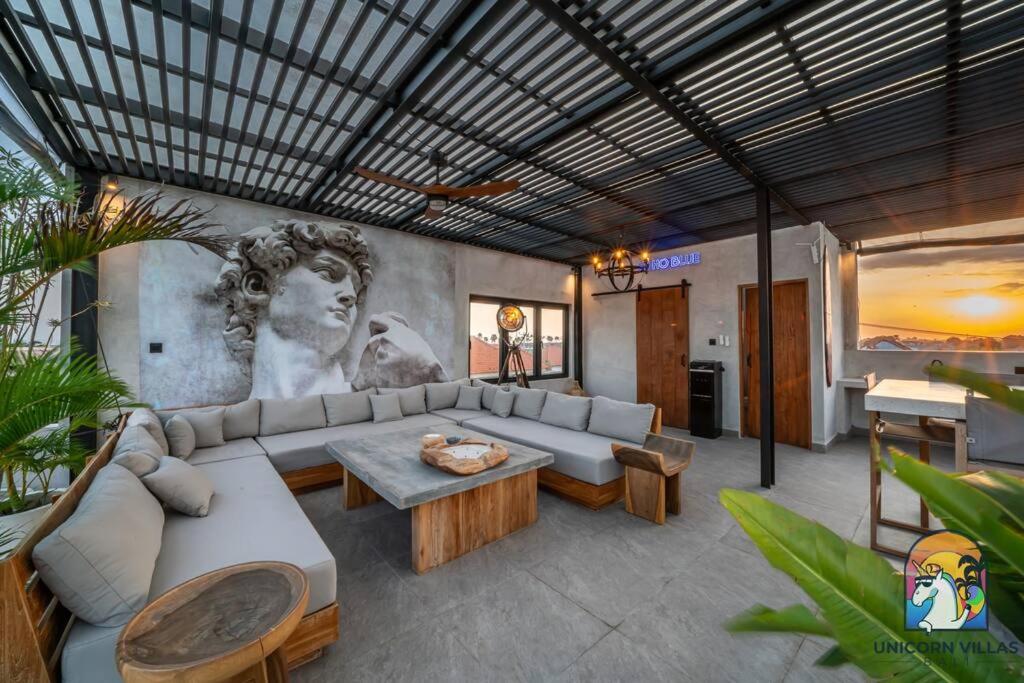 SOHO Blue by Unicorn Villas Bali