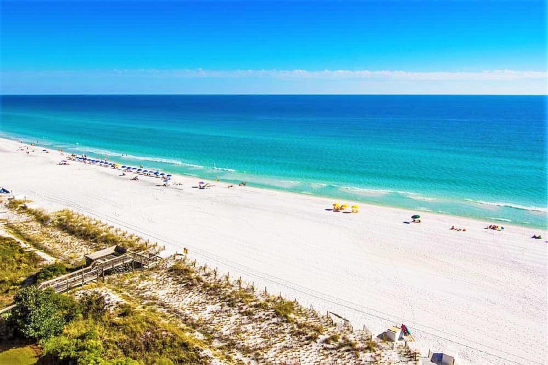 The Bluefin - Luxury Beach Home! view 4