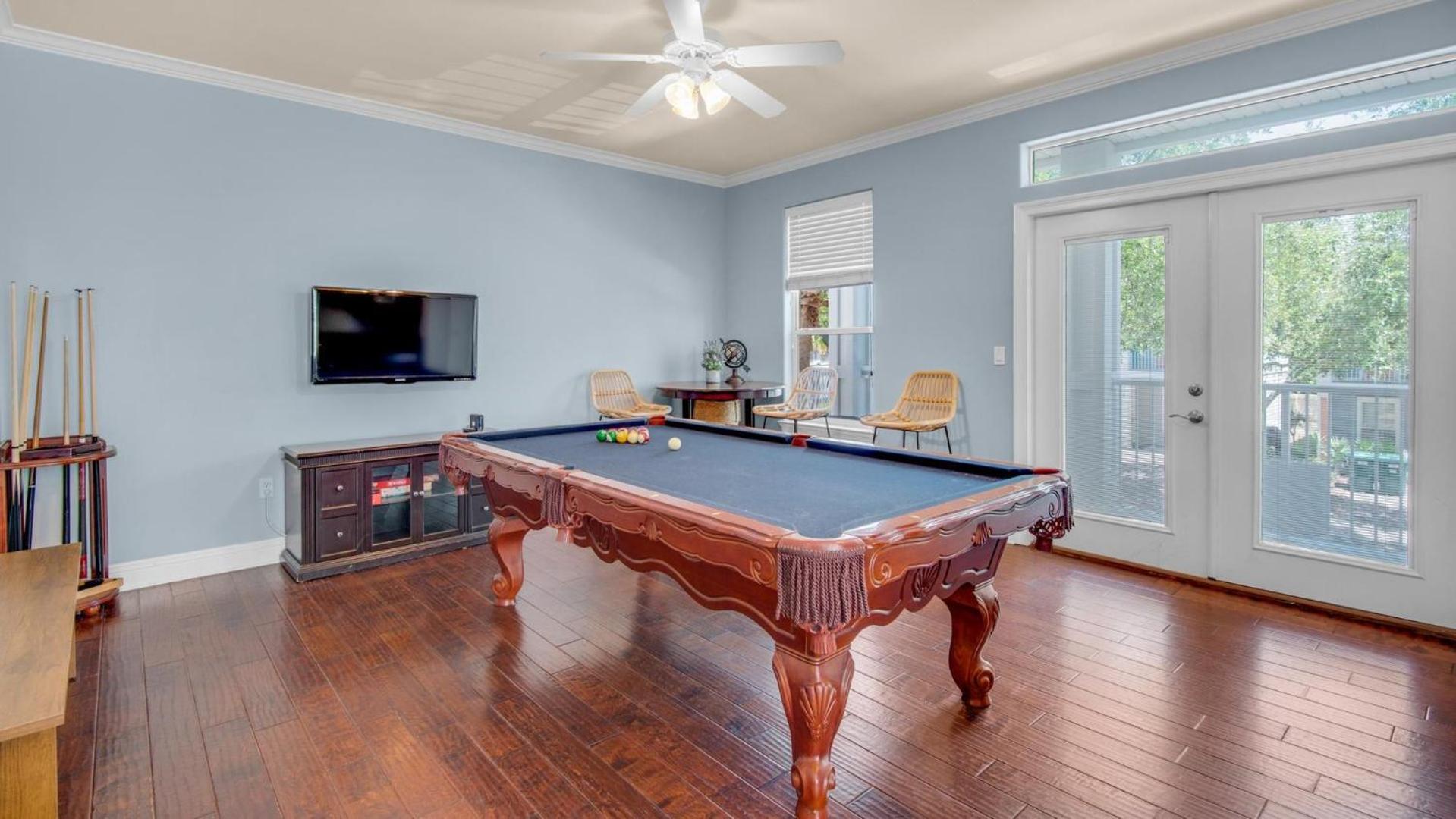 The Bluefin - Luxury Beach Home! view 3