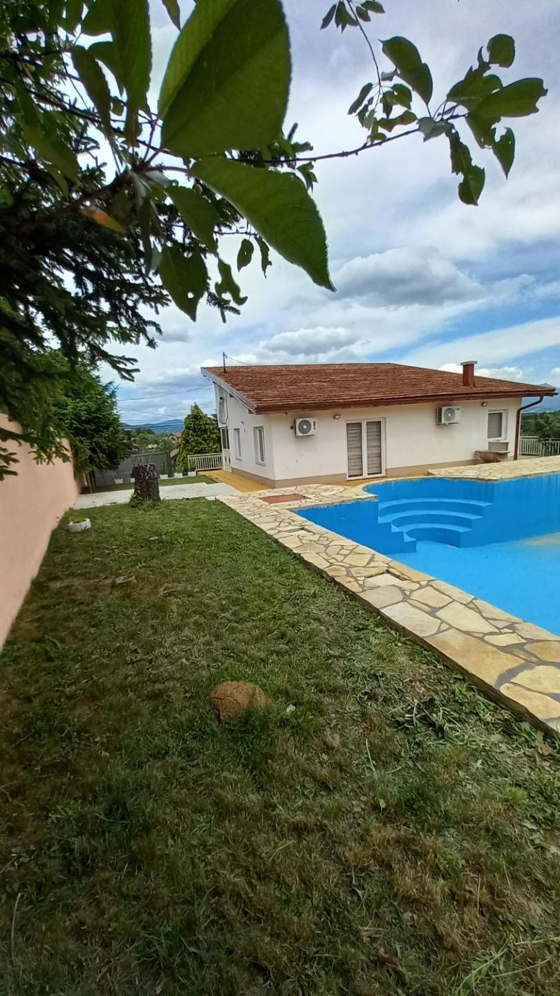Vila Ejna , Misevici