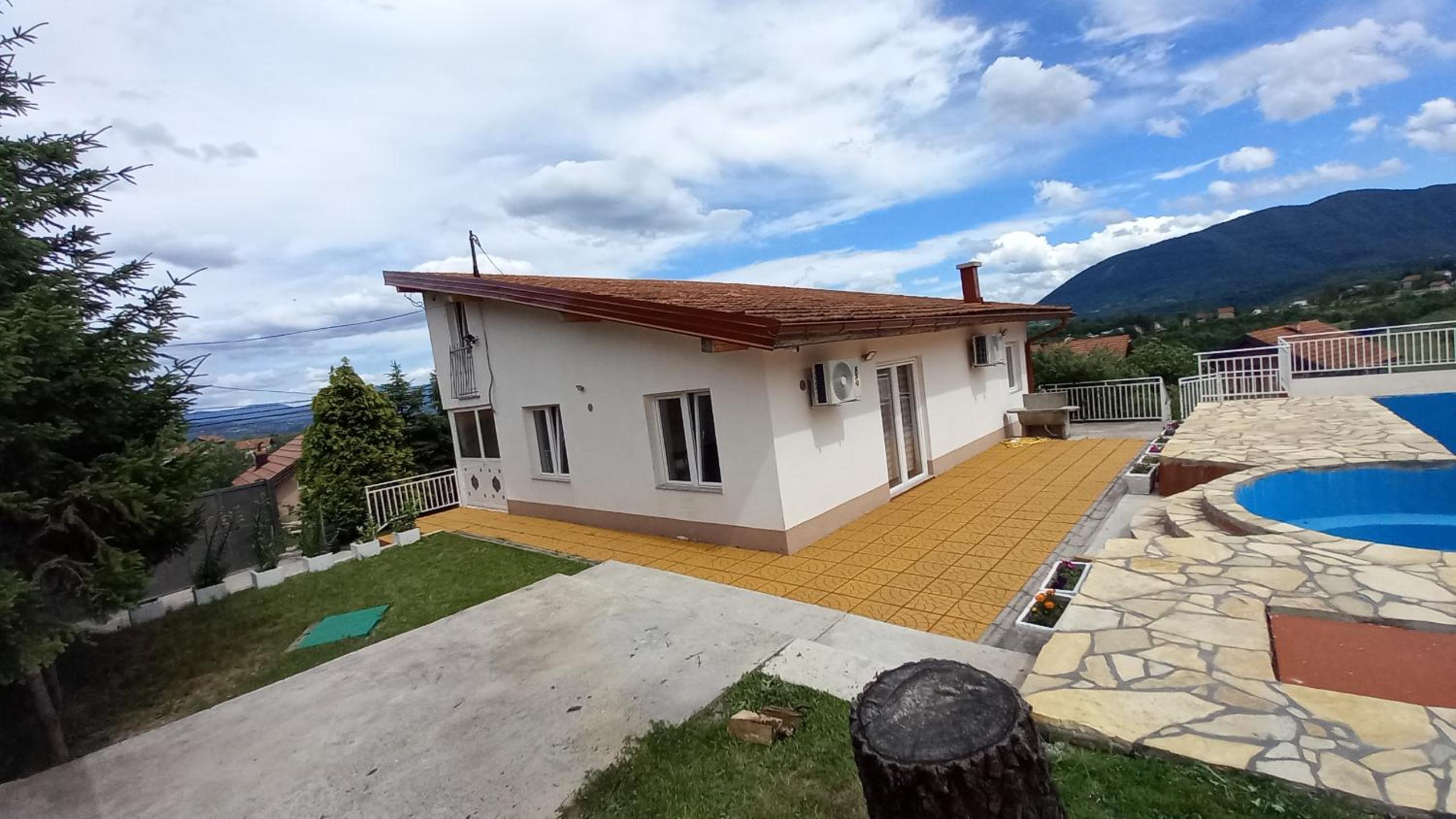 Vila Ejna , Misevici