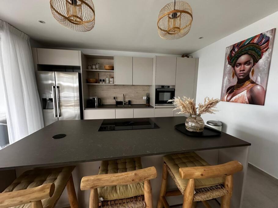 Two Tides Luxury