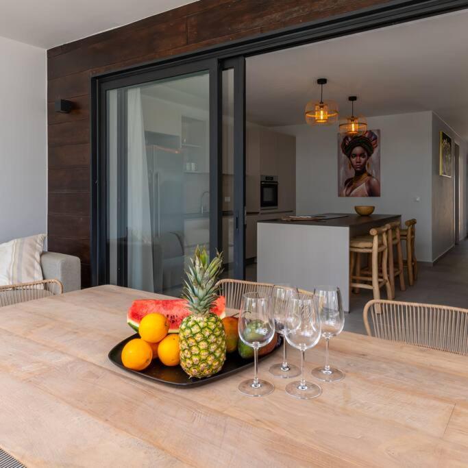 Two Tides Luxury