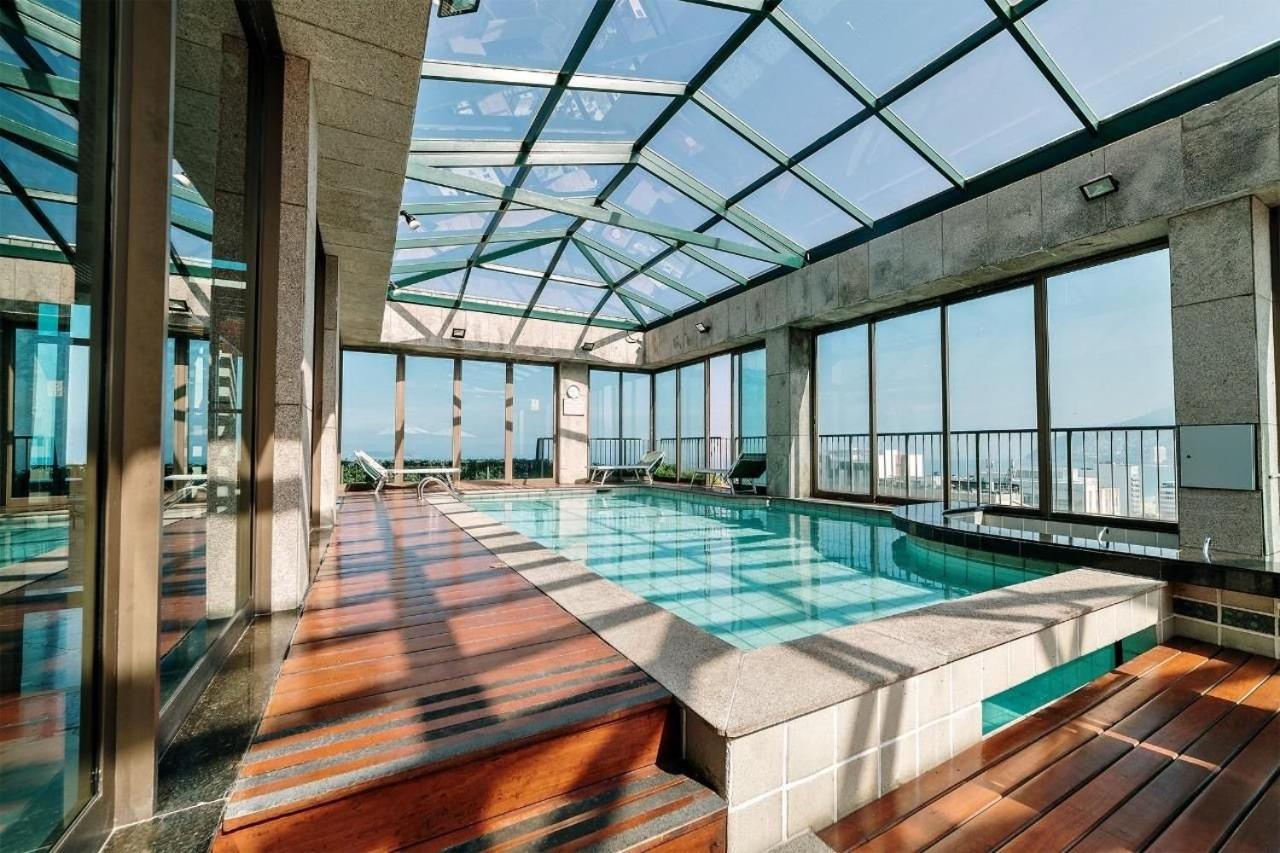 Stylish apt w/ Breathtaking View/Heart of Ipanema