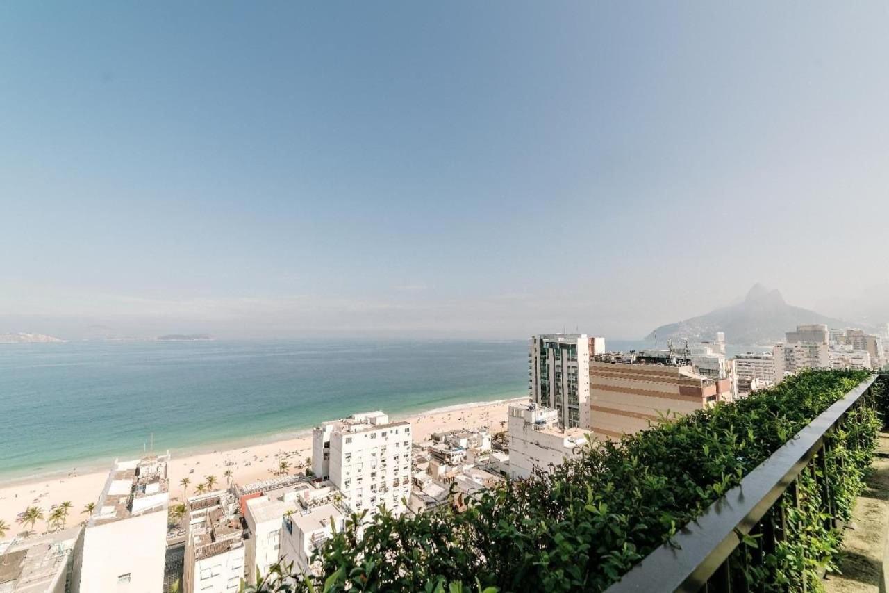 Stylish apt w/ Breathtaking View/Heart of Ipanema