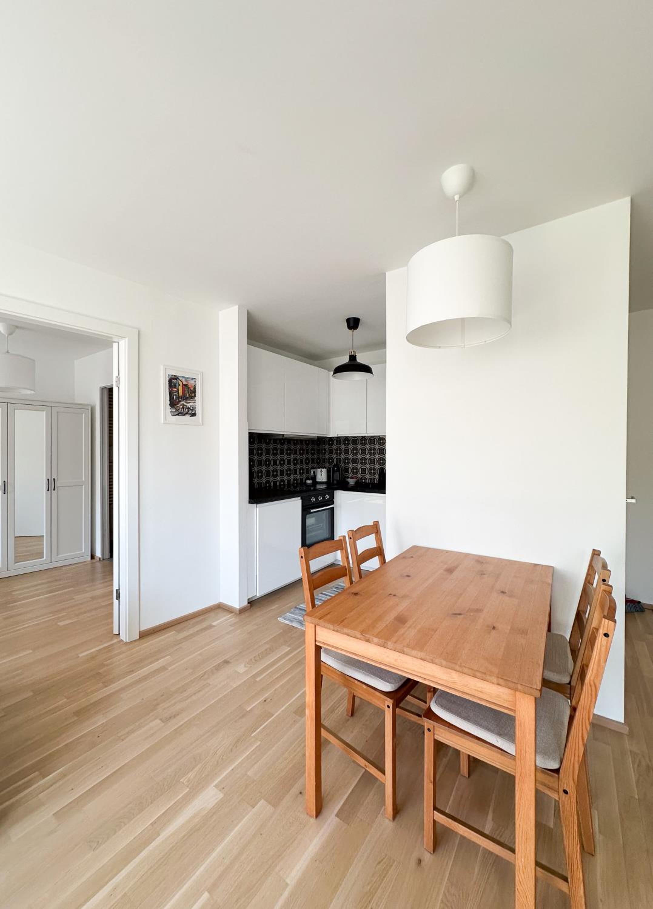 Vienna Sunny Side Up Apartments