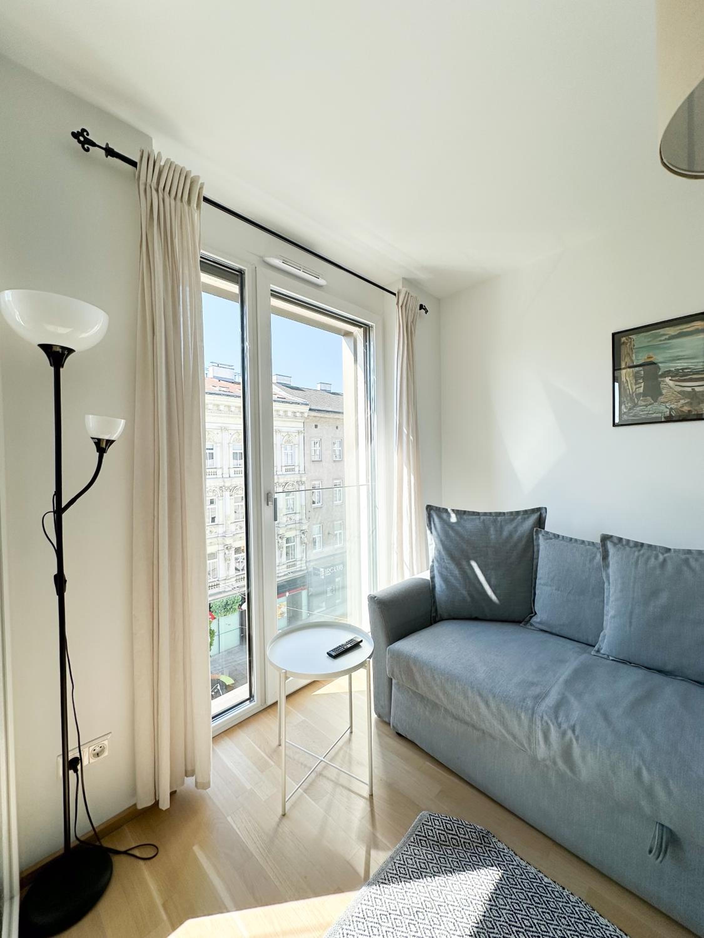 Vienna Sunny Side Up Apartments