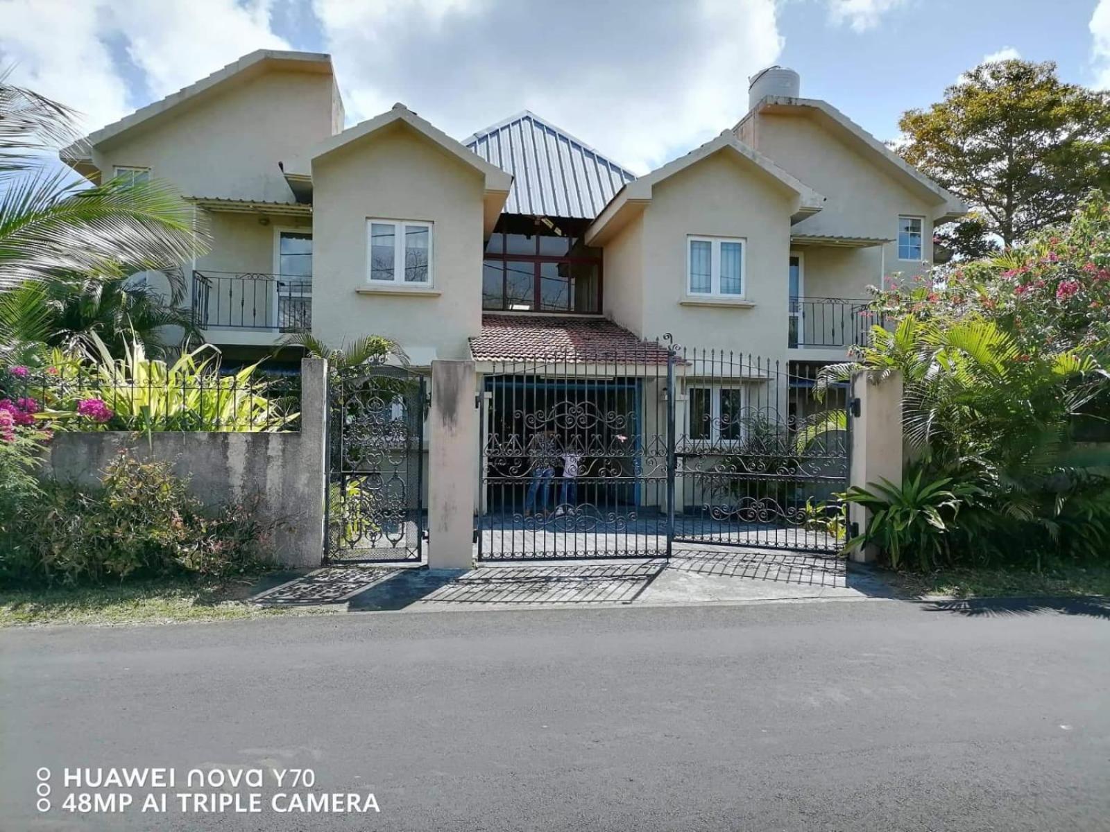 Twin Palms Villa photo 1
