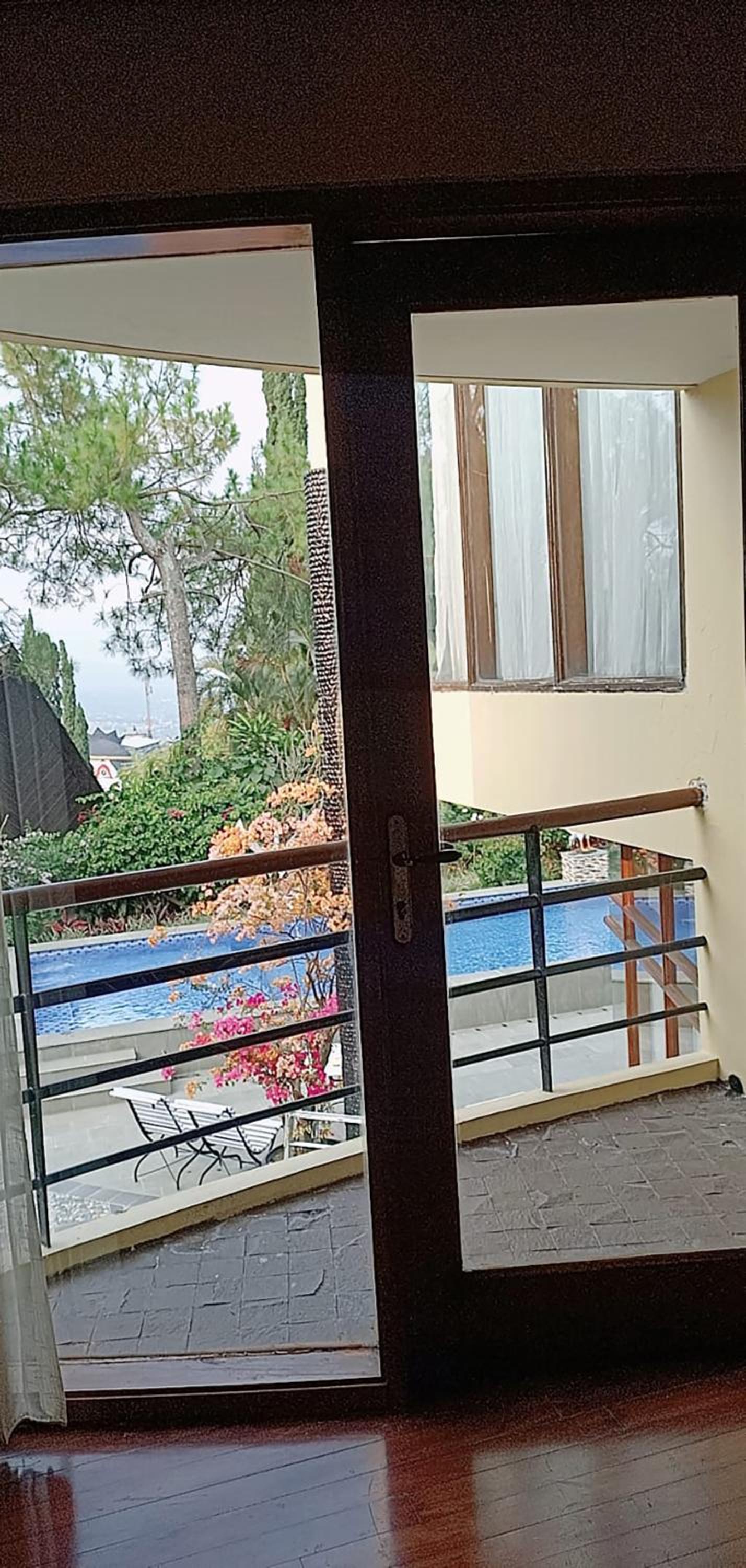 Azalea Villa's 9 Room view 3
