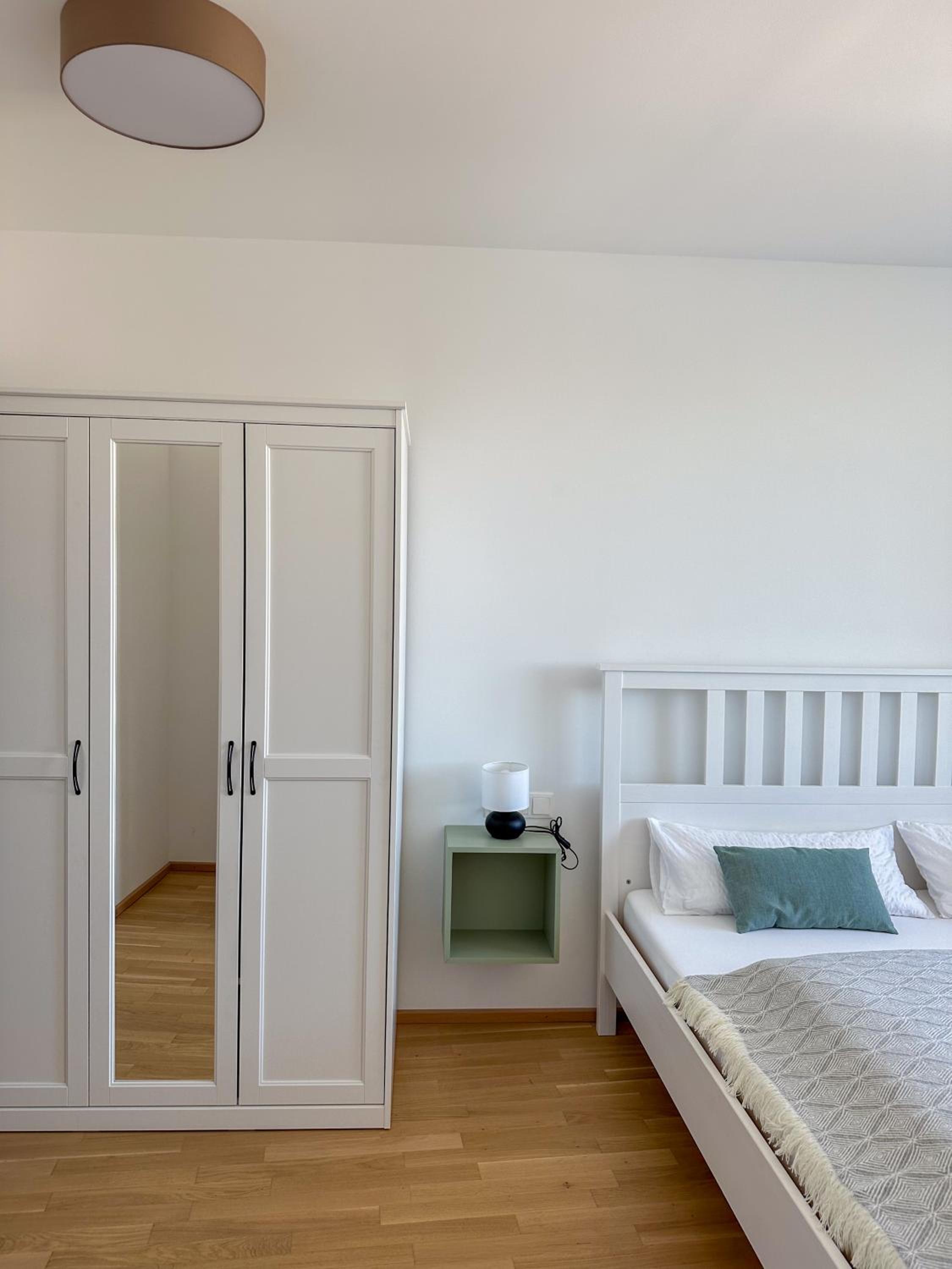 Vienna Sunny Side Up Apartments