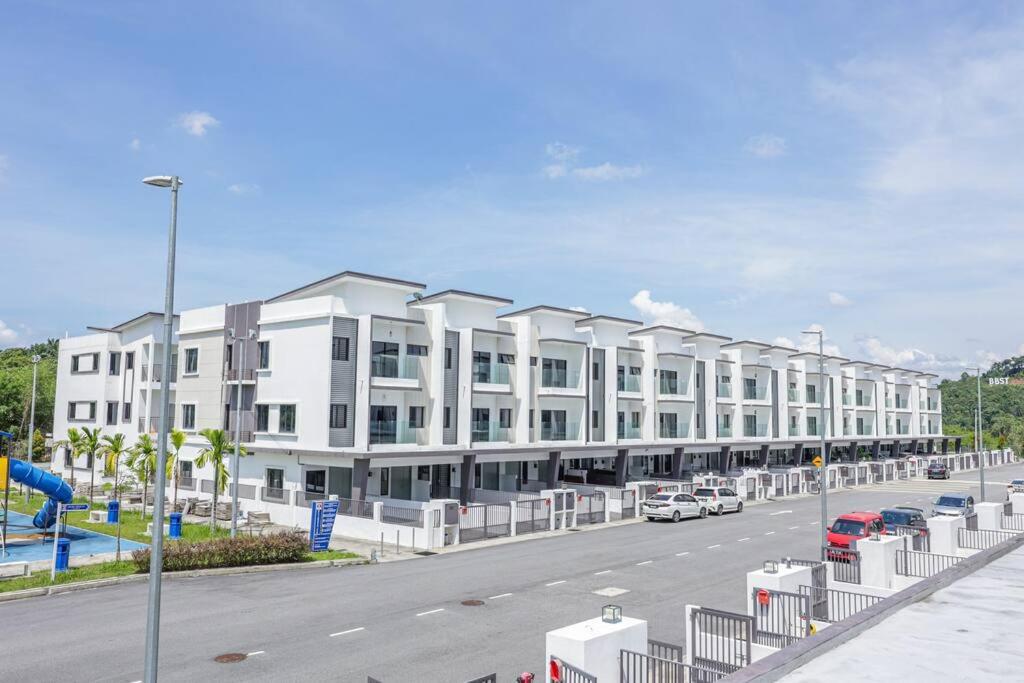 Airport #KLIA#KLIA2#MitsuiBrandOutlet#Landed House photo 4