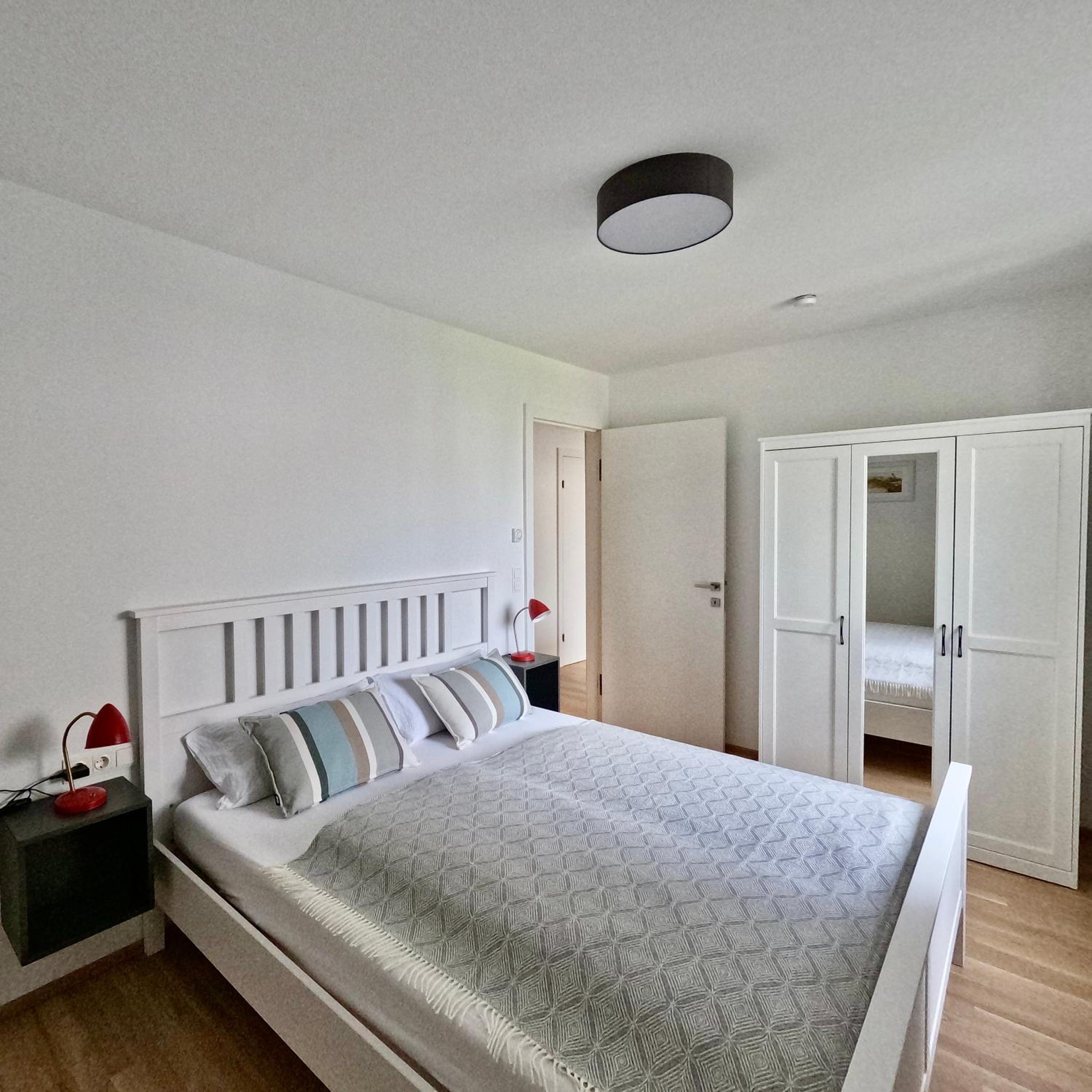 Vienna Sunny Side Up Apartments