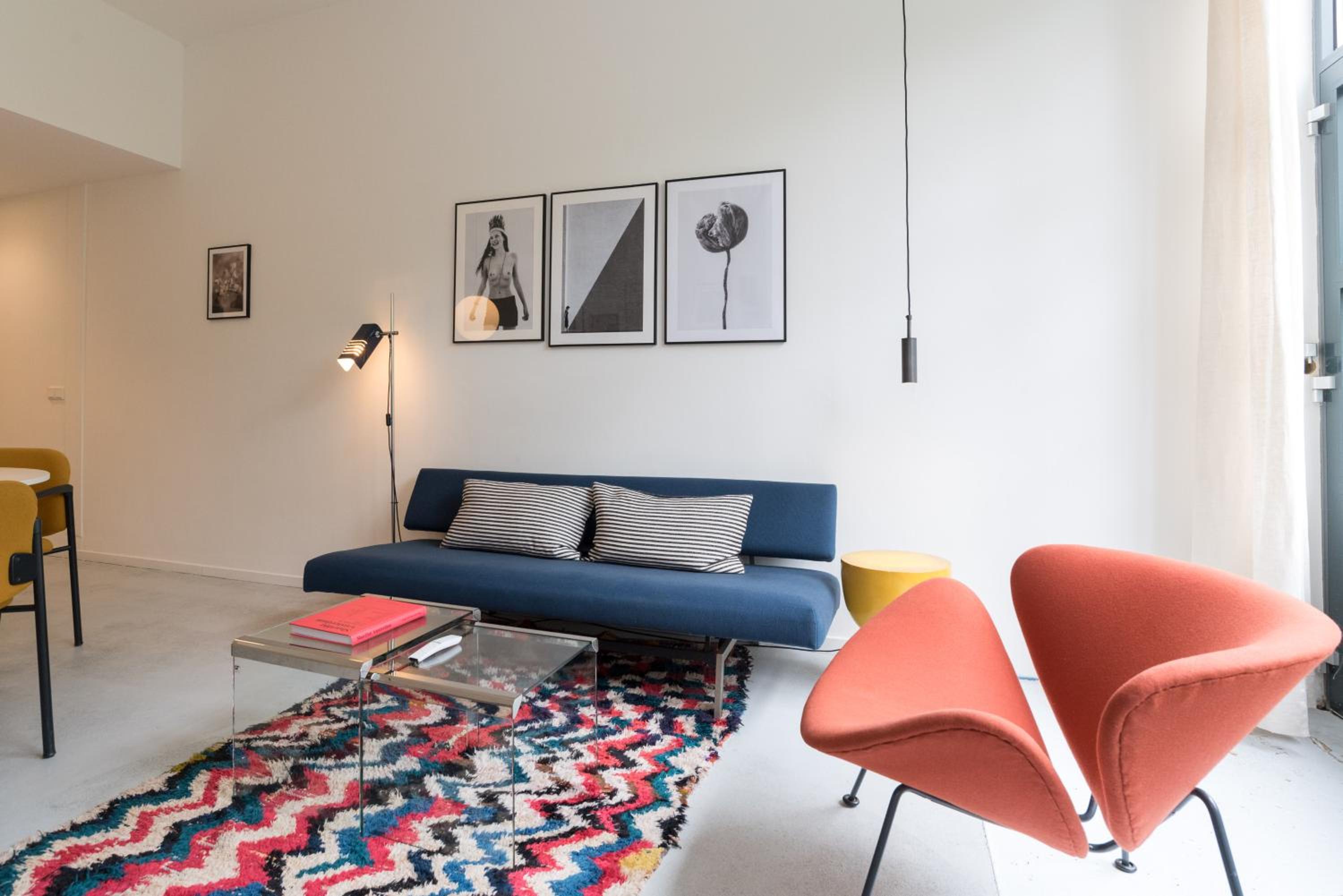 Studio in creative district, FREE parking