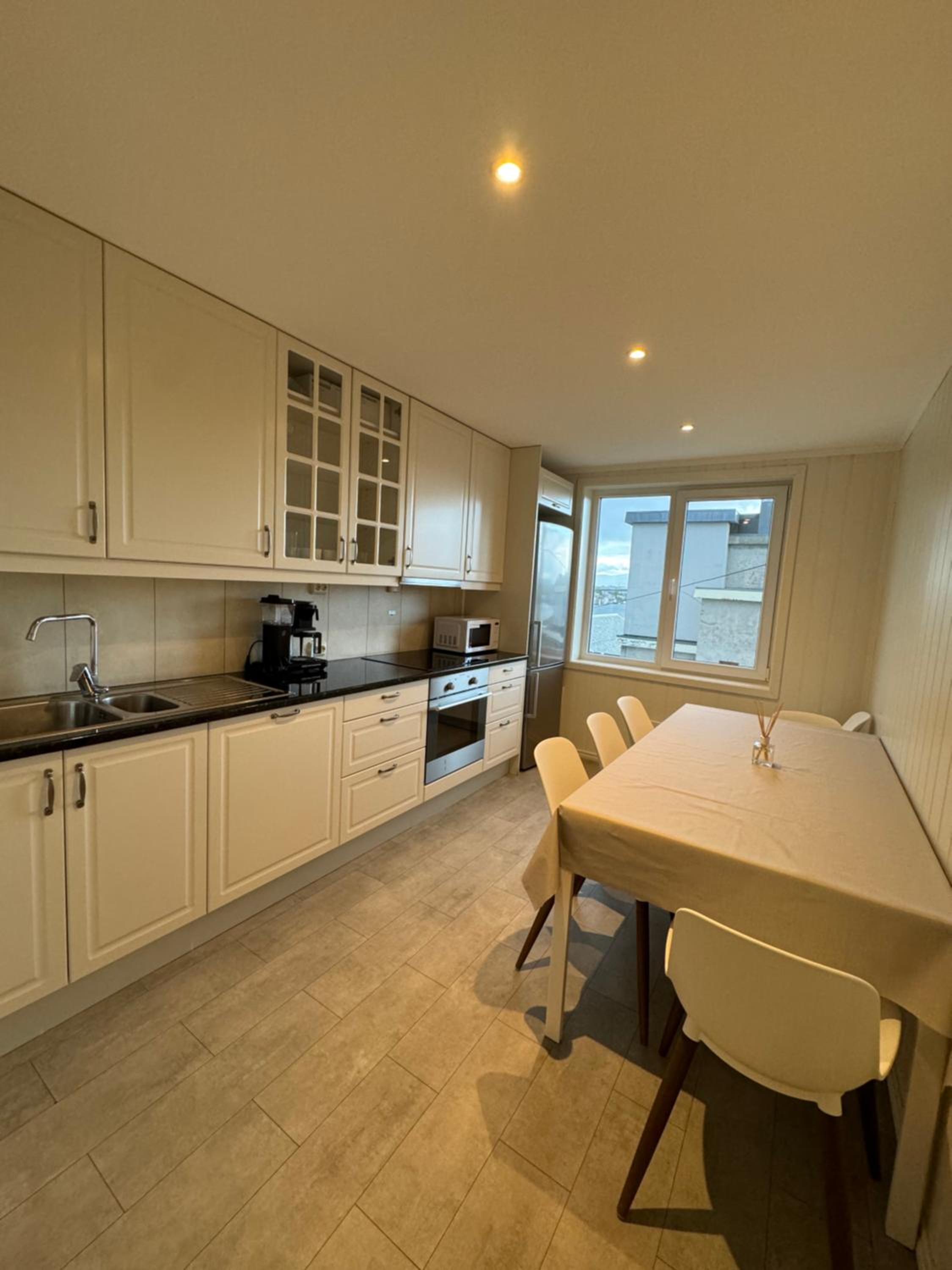 Charming 3-Bedroom Apartment in the Heart of Kristiansund