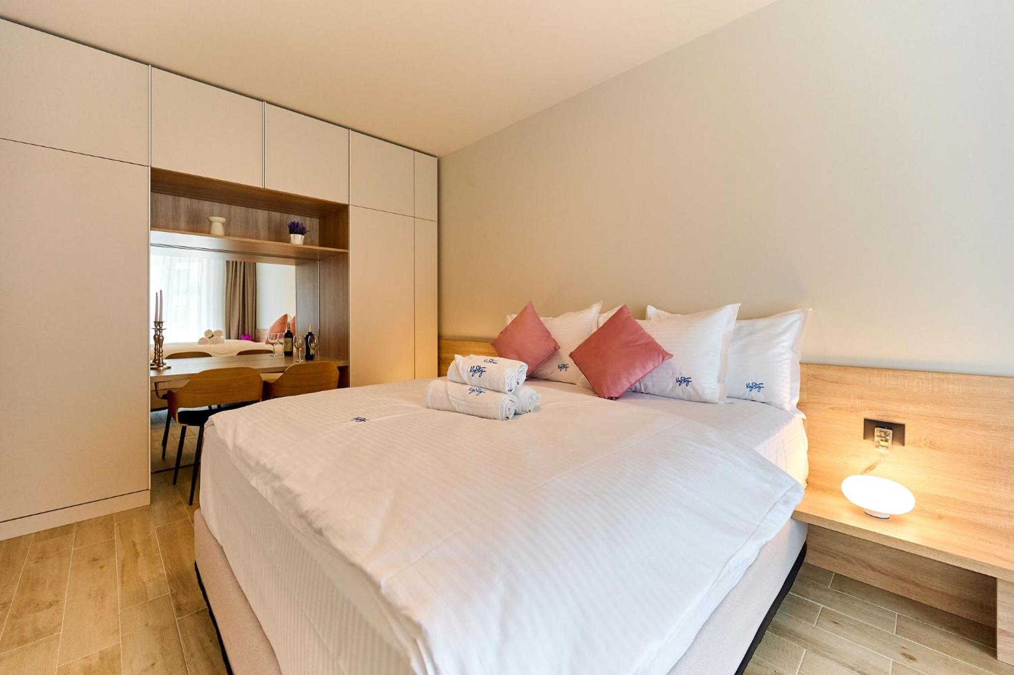 Nova Seaview Apartment in Infinity Beach Resort - parking