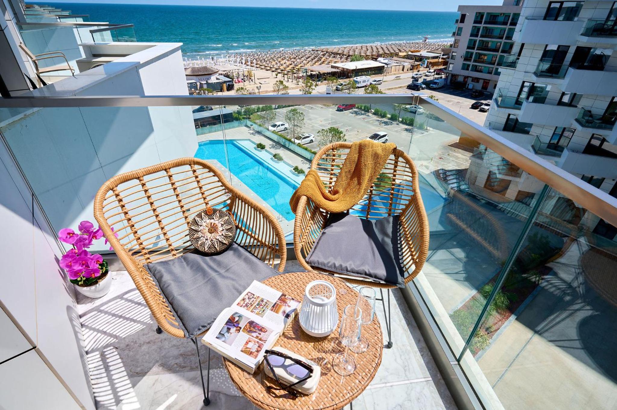 Nova Seaview Apartment in Infinity Beach Resort - parking