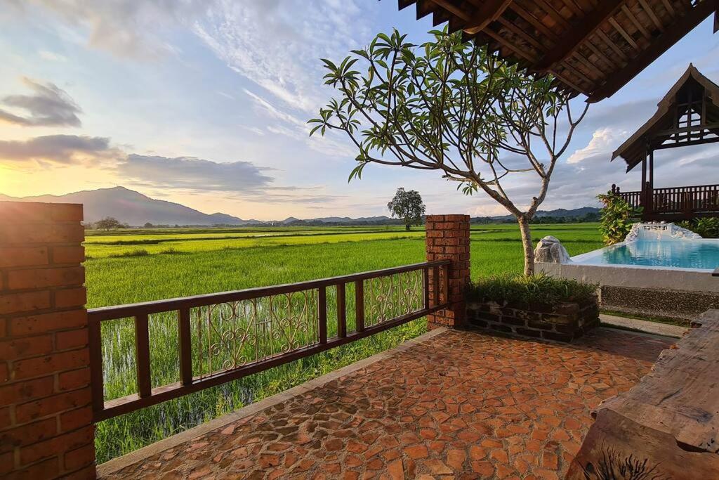 Rumah Wan Villa with Swimming Pool photo 1