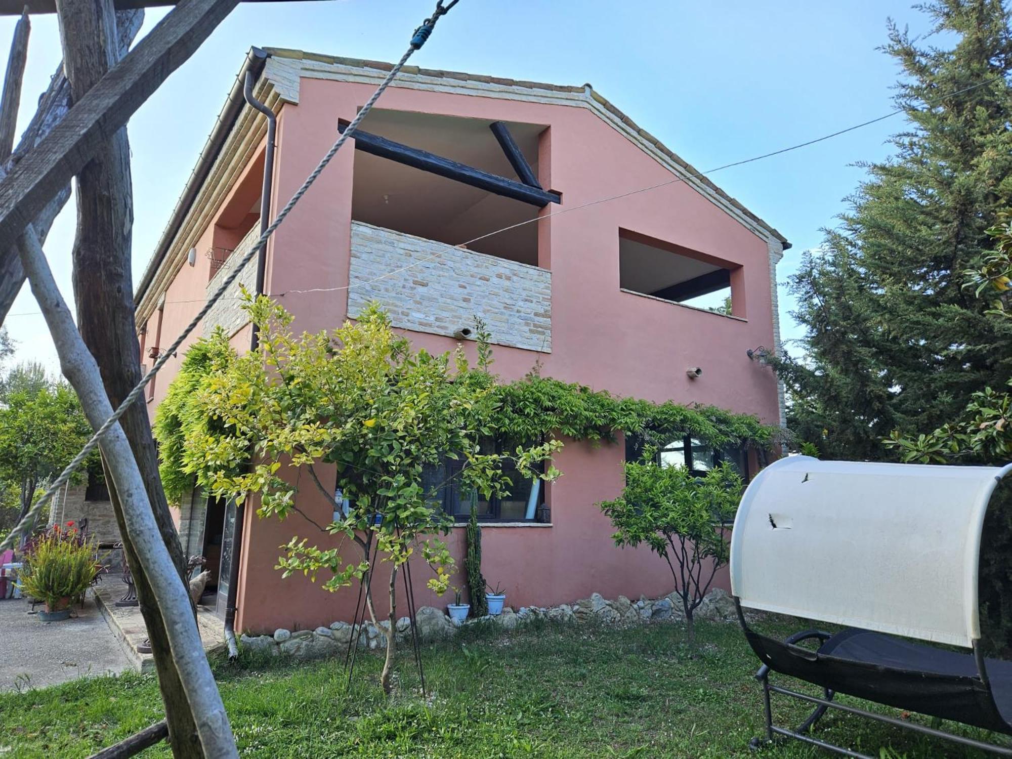Photo 22