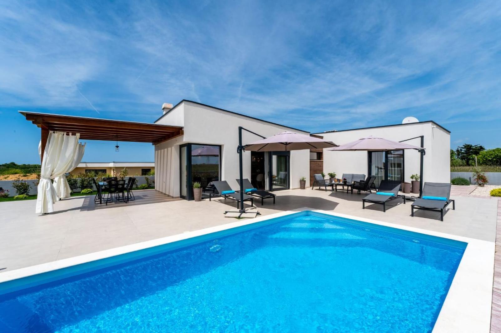 Villa in Privlaka with a heated pool and complete privacy - by TA Leut Agency
