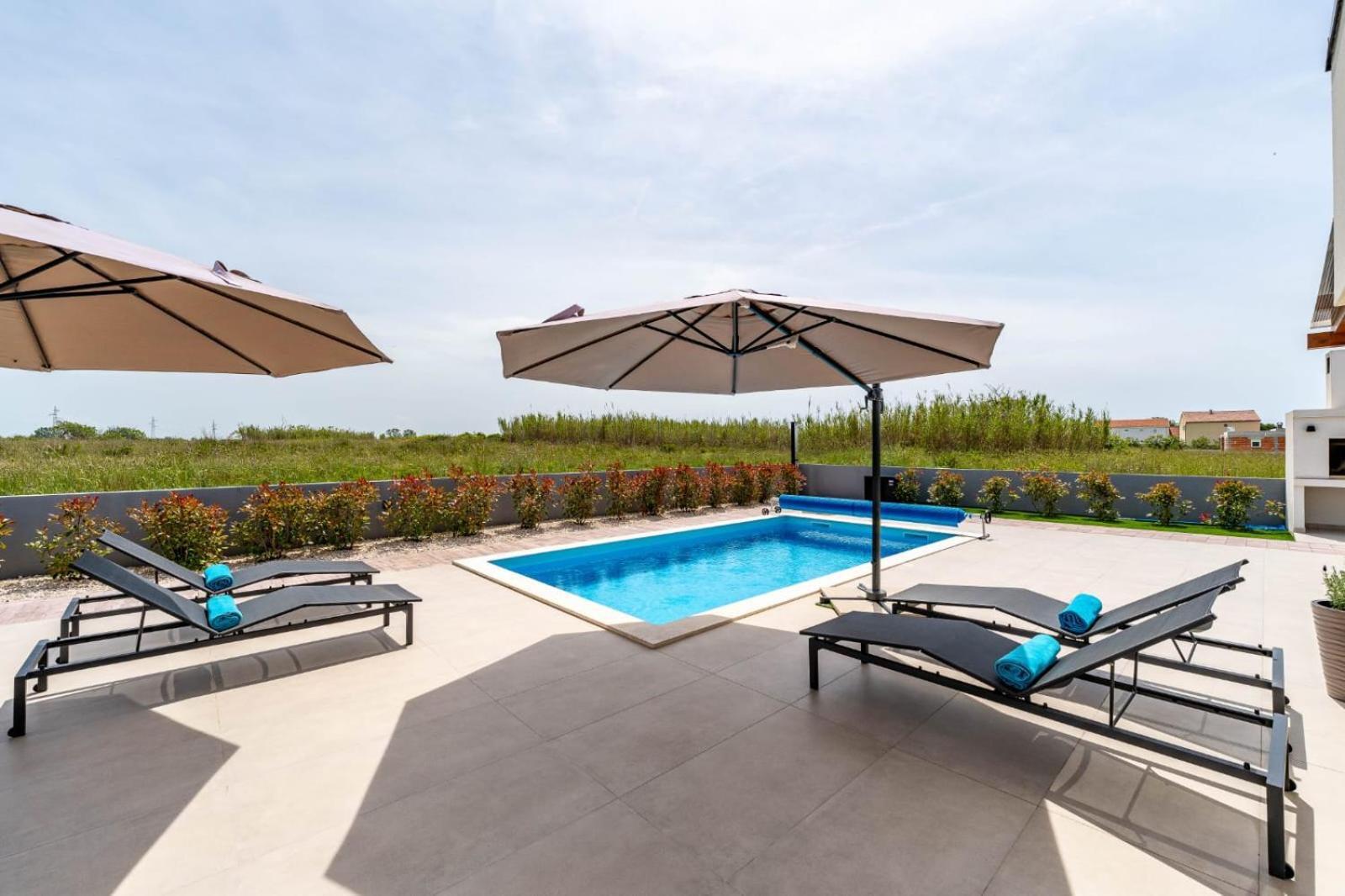 Villa in Privlaka with a heated pool and complete privacy - by TA Leut Agency