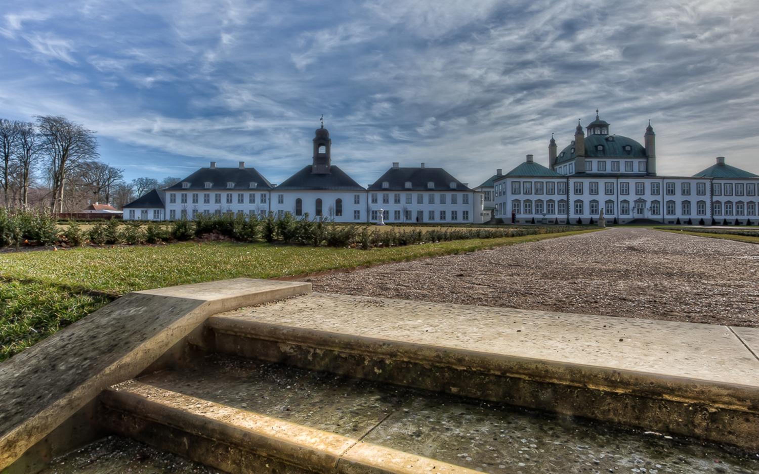 Fredensborg Vandrerhjem, i Kongens baghave