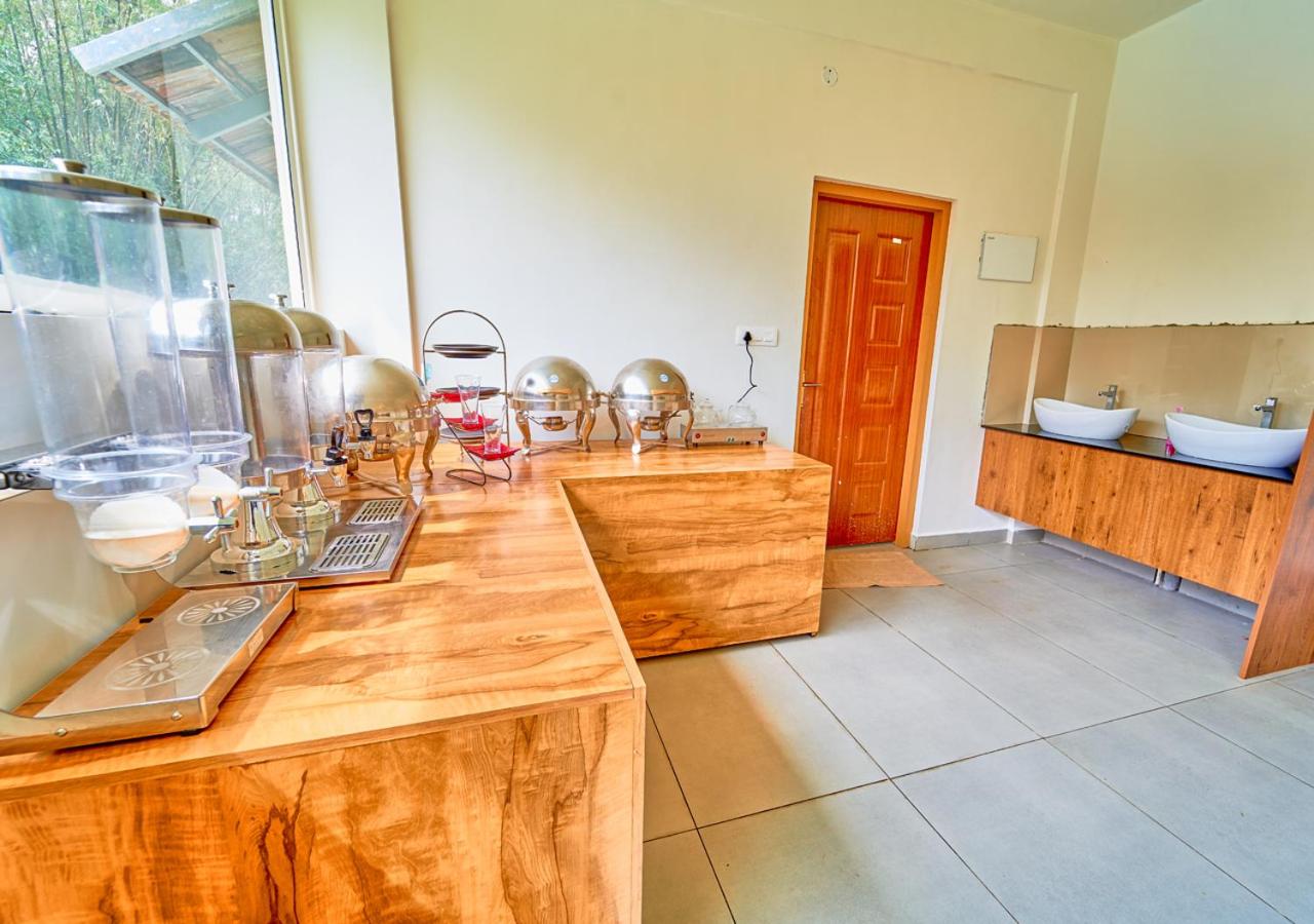 Glen Castle Vagamon Pool Resort by VOYE HOMES