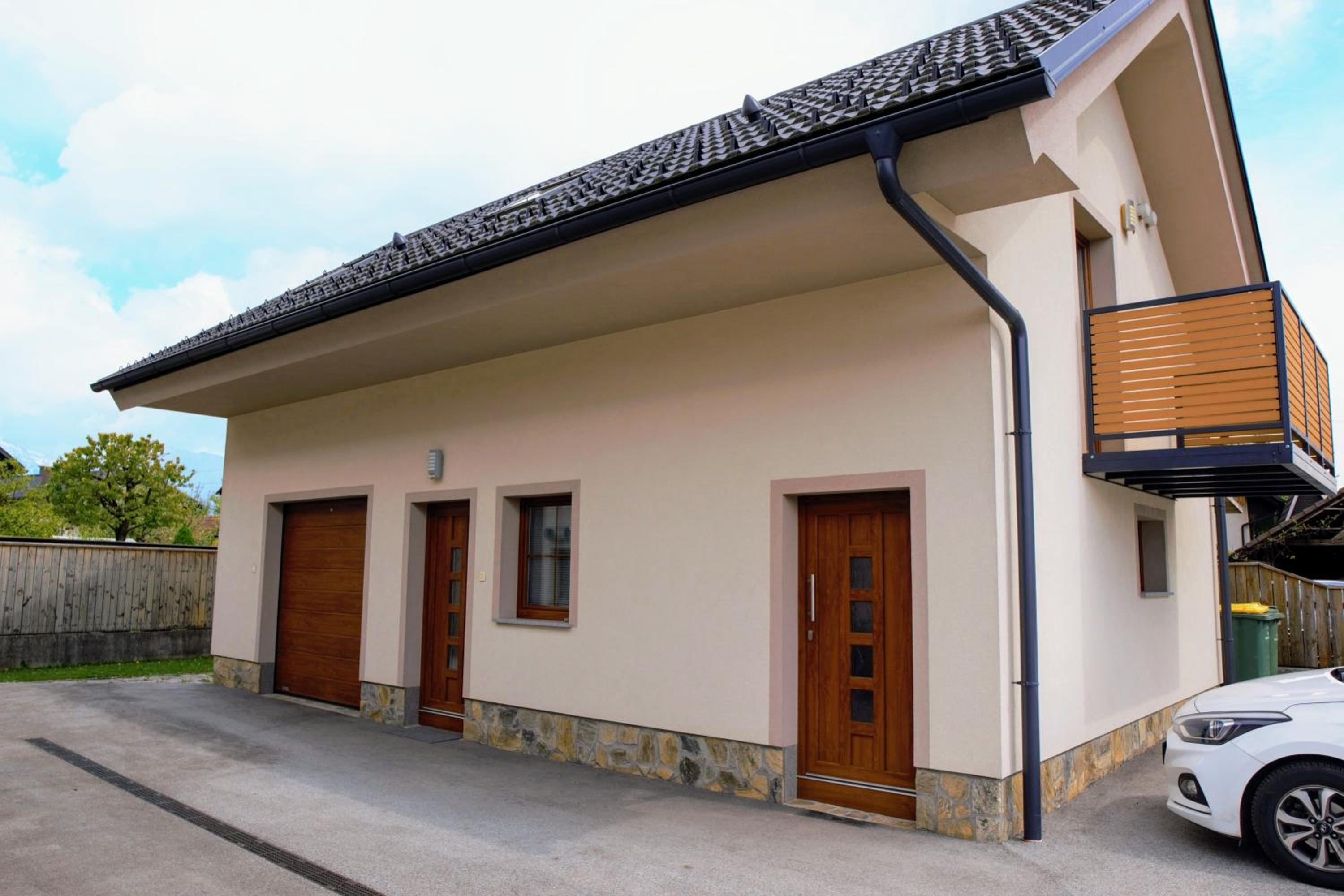 Domen's cozy rentals view 5