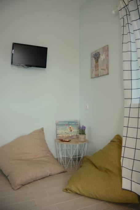 Panos Apartment
