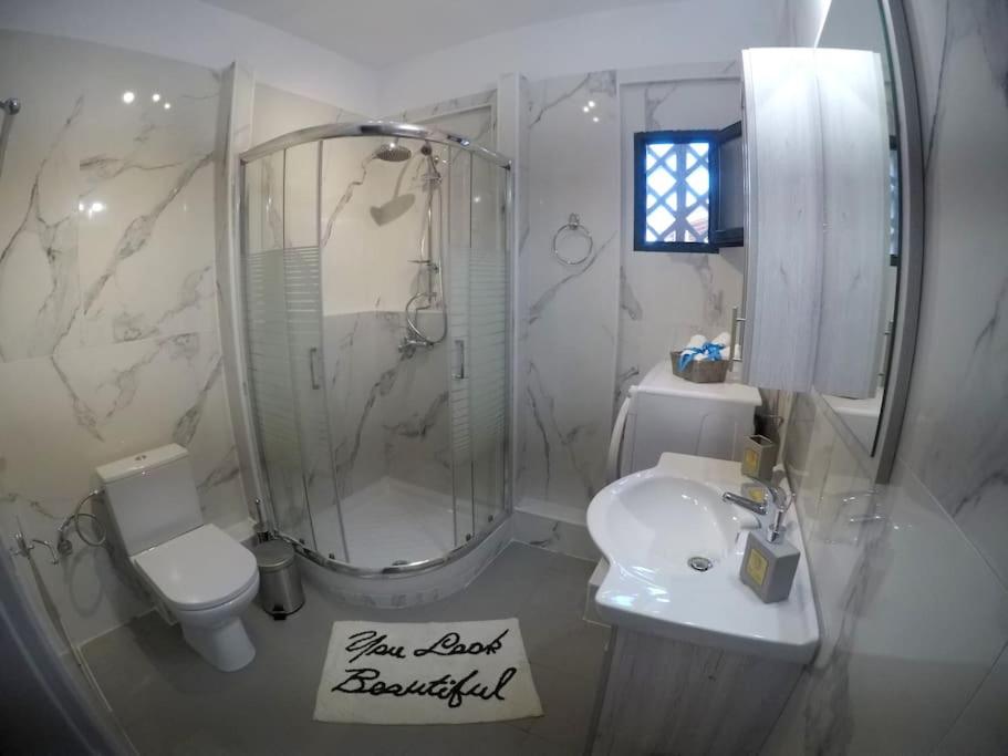 Panos Apartment