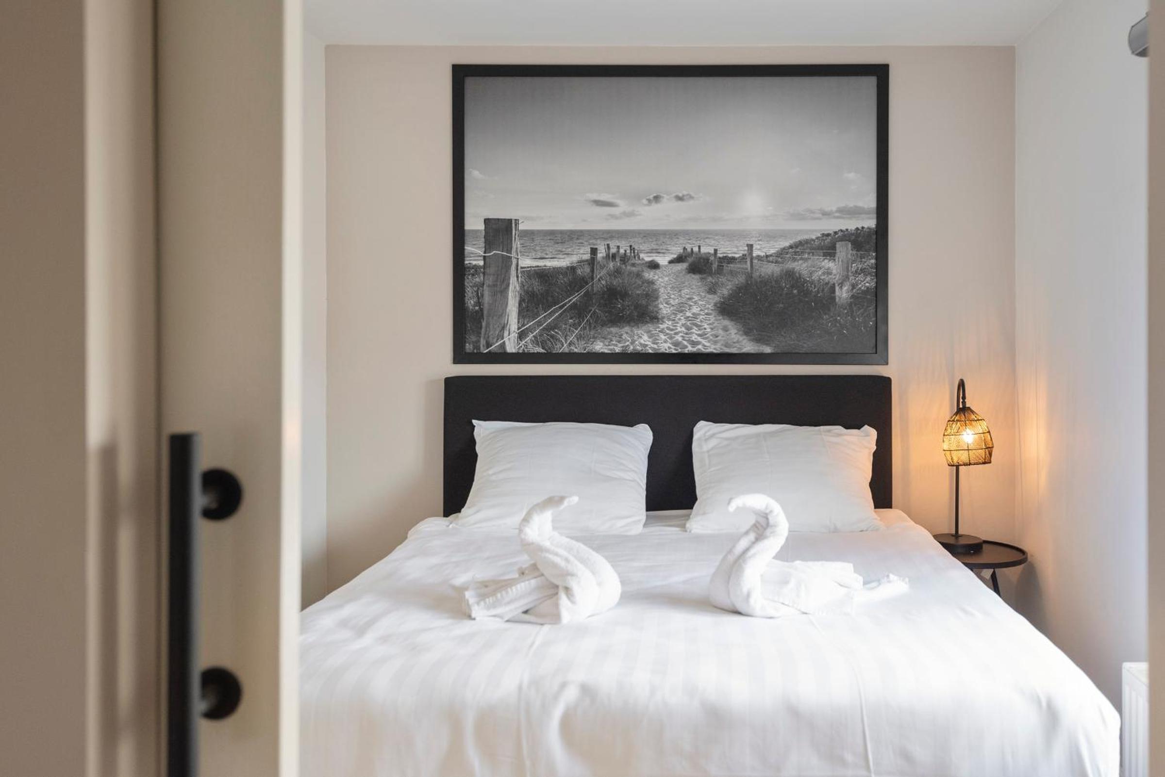 The Beach & Town Suite - Free Parking view 4